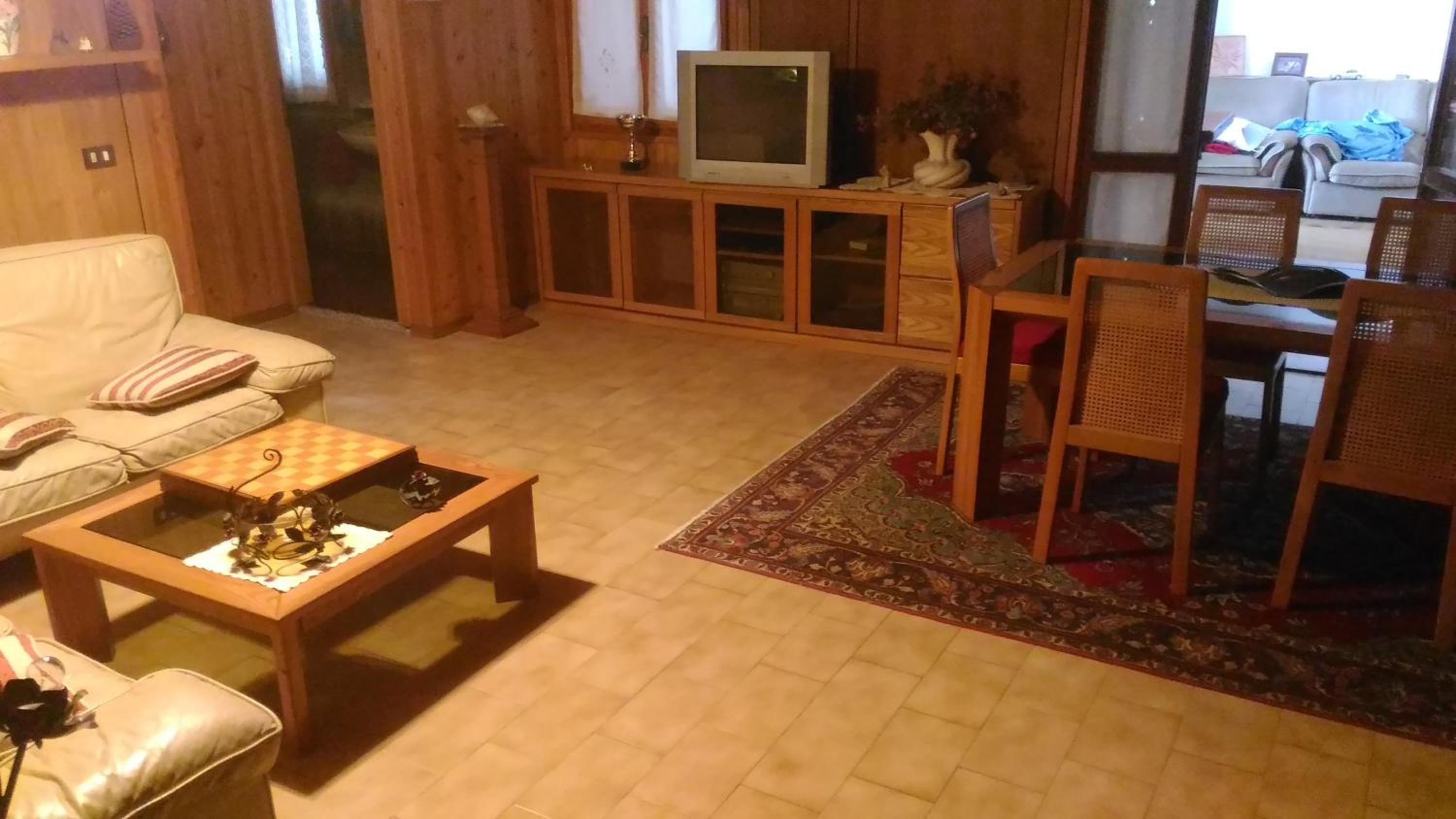 Three-Bedroom House photo 3