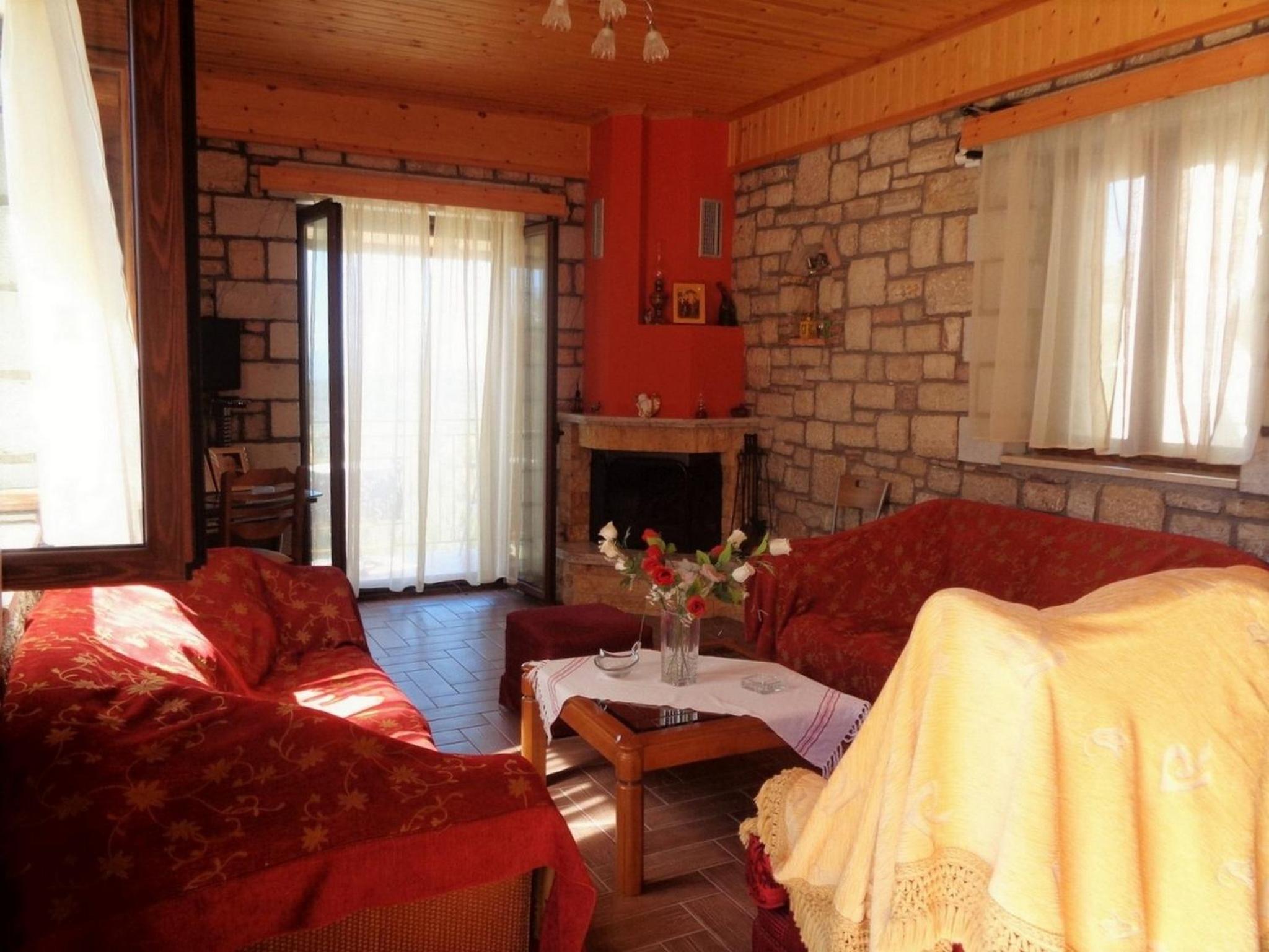 One-Bedroom House photo 1