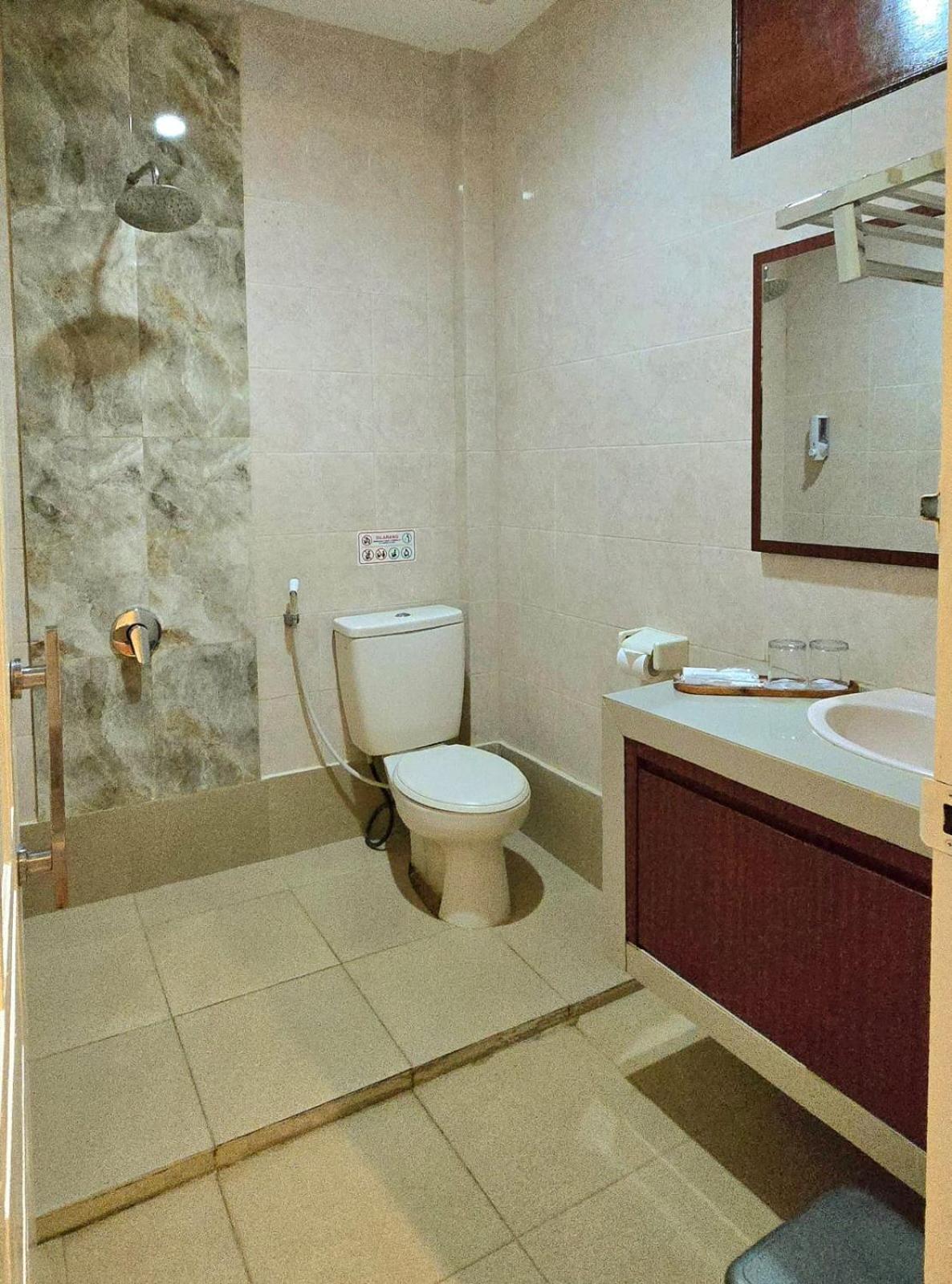 Deluxe Twin Room photo 2