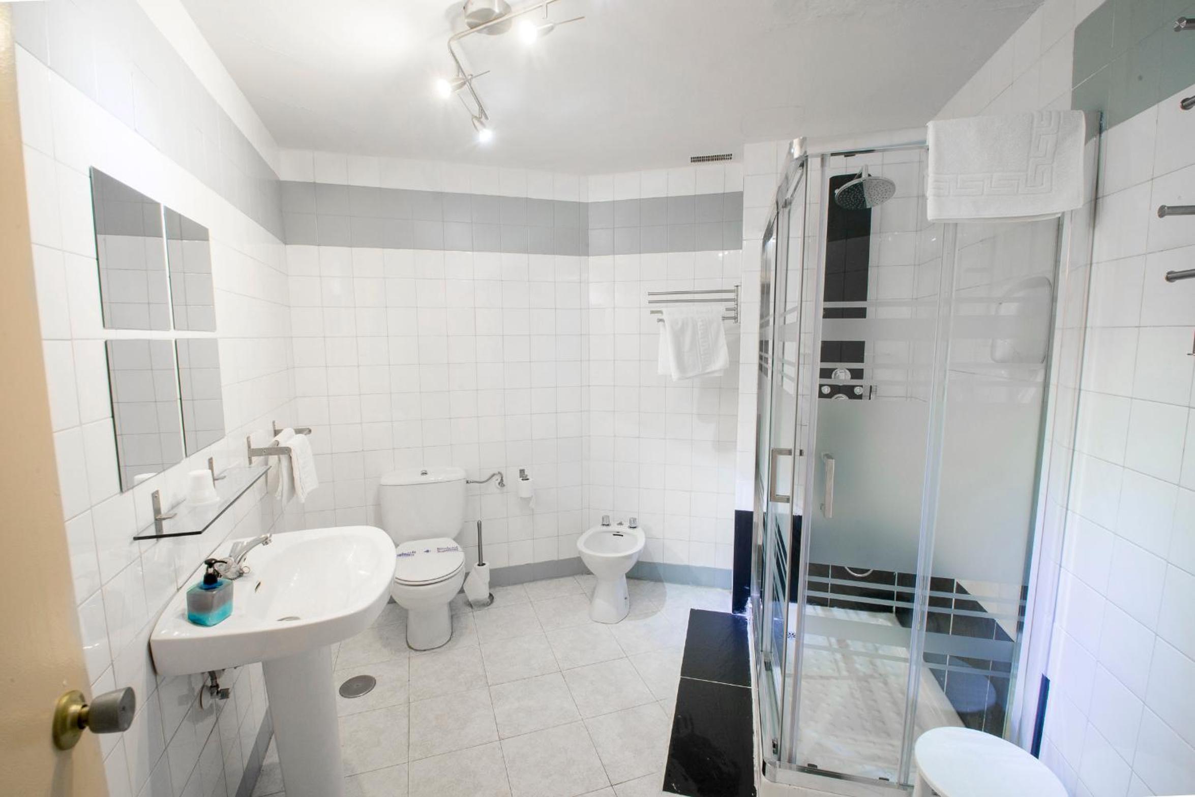 Double or Twin Room photo 2