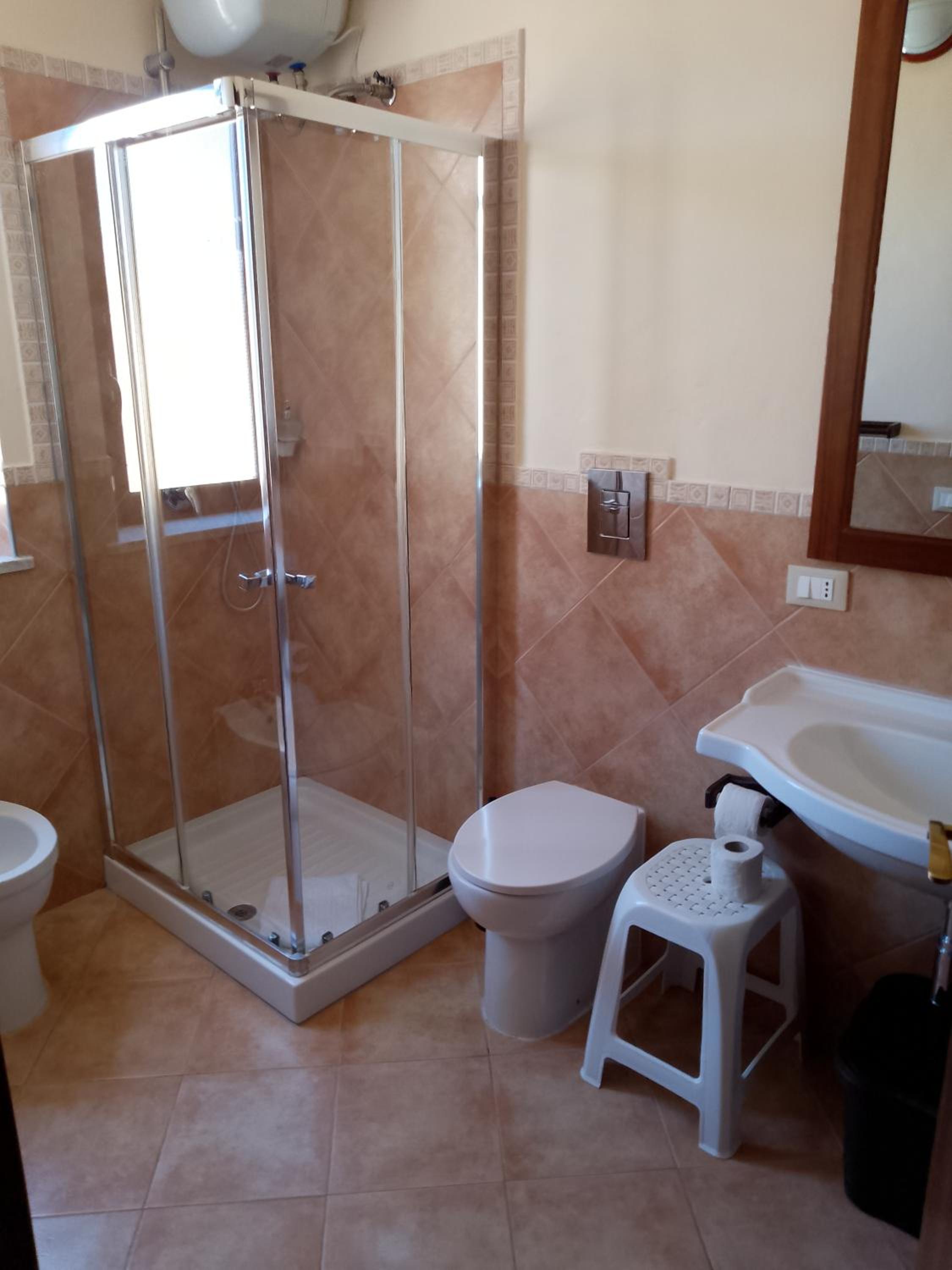 Basic Triple Room photo 3