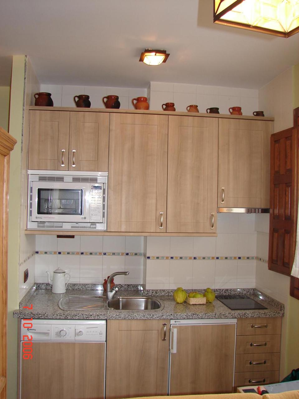 One-Bedroom Apartment photo 2