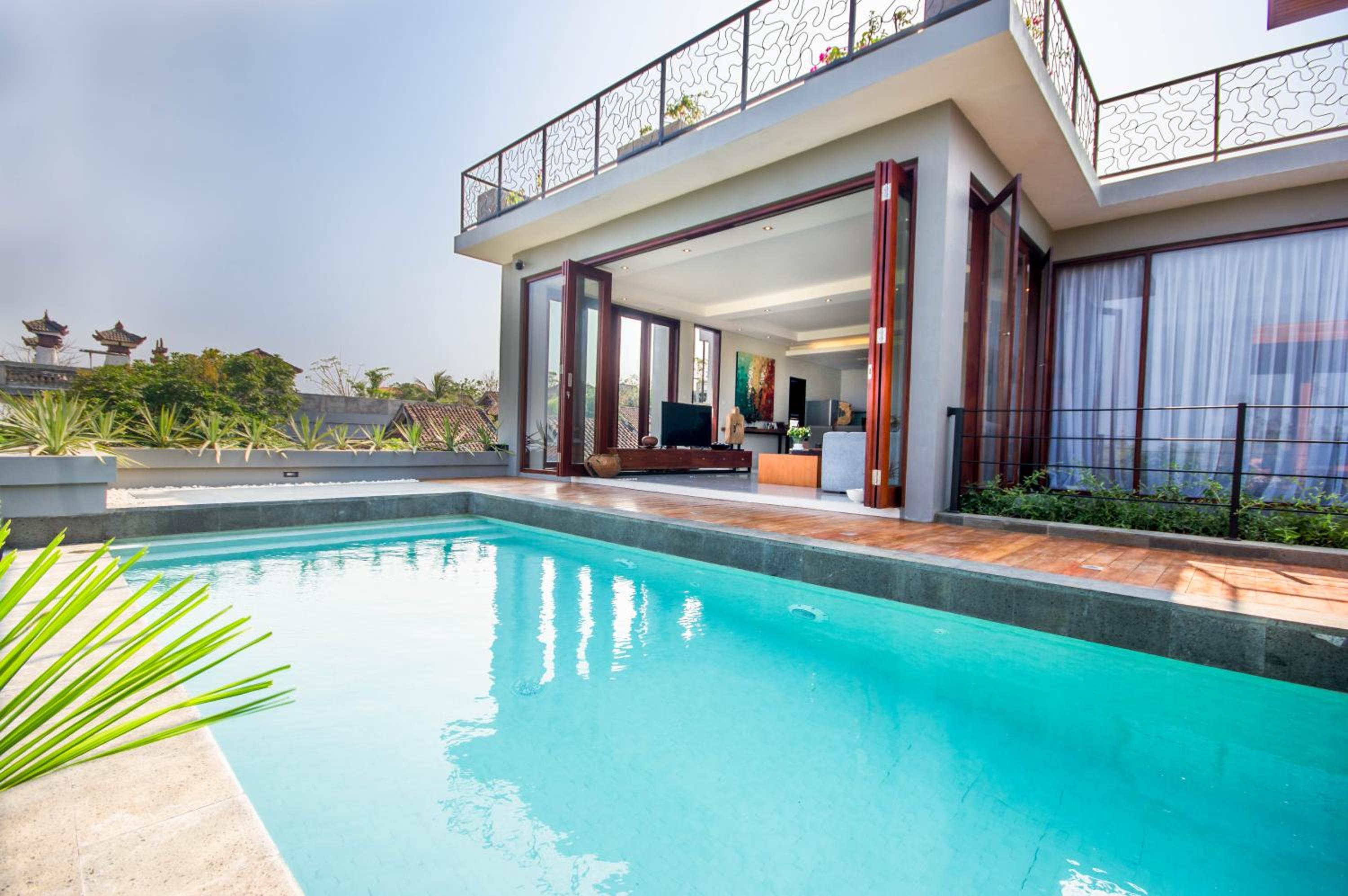Villa with Sea View - Photo 3