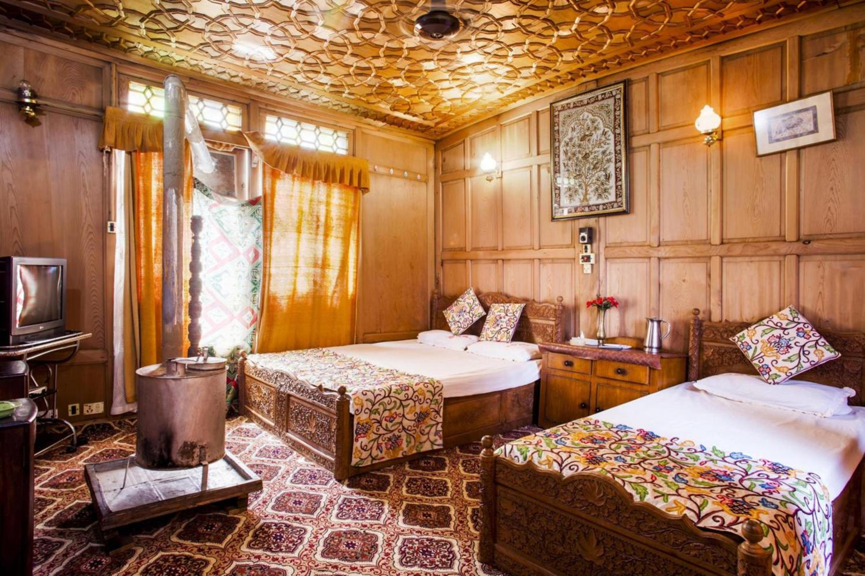 Deluxe Double Room - Photo 7