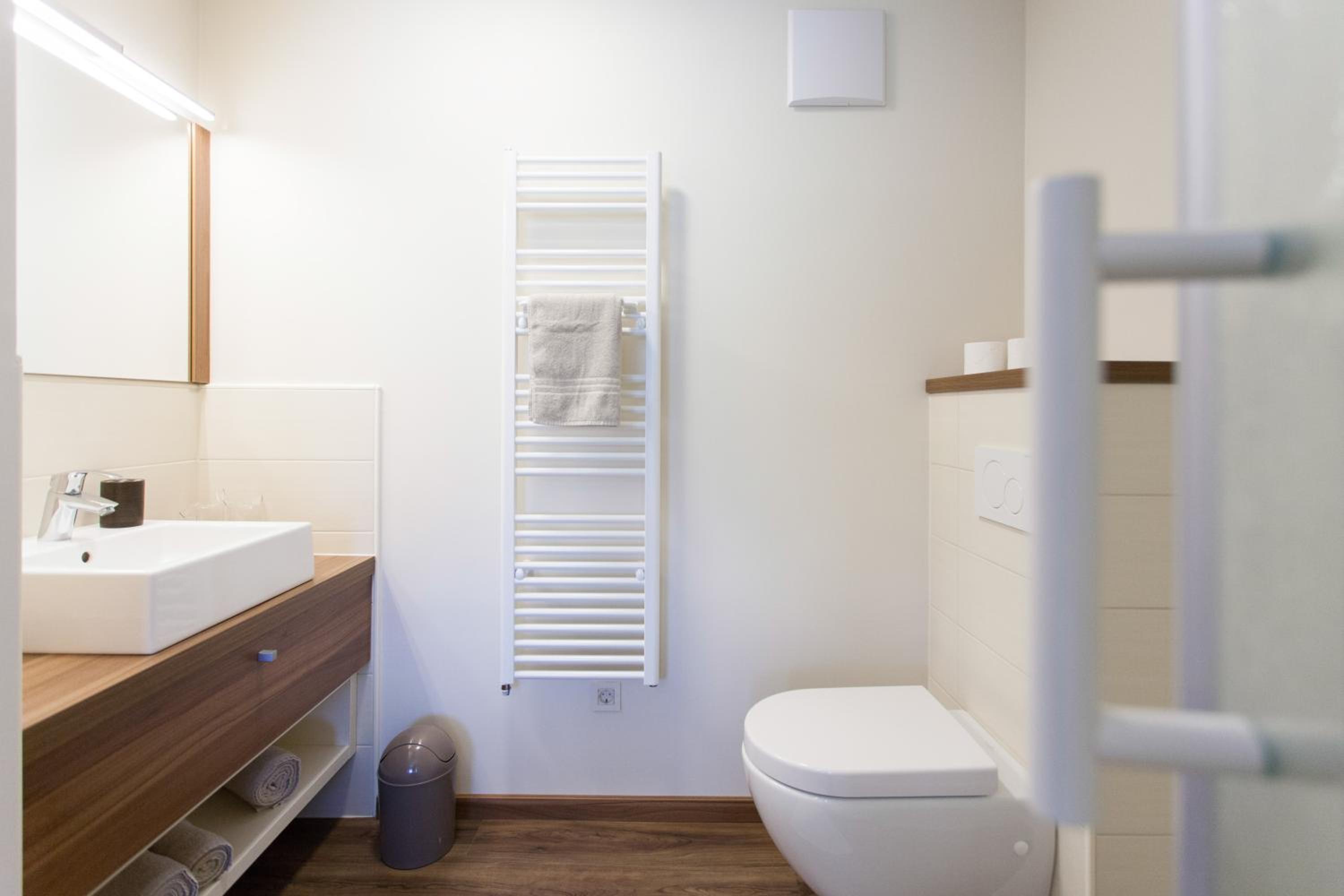 Twin Room - Photo 3