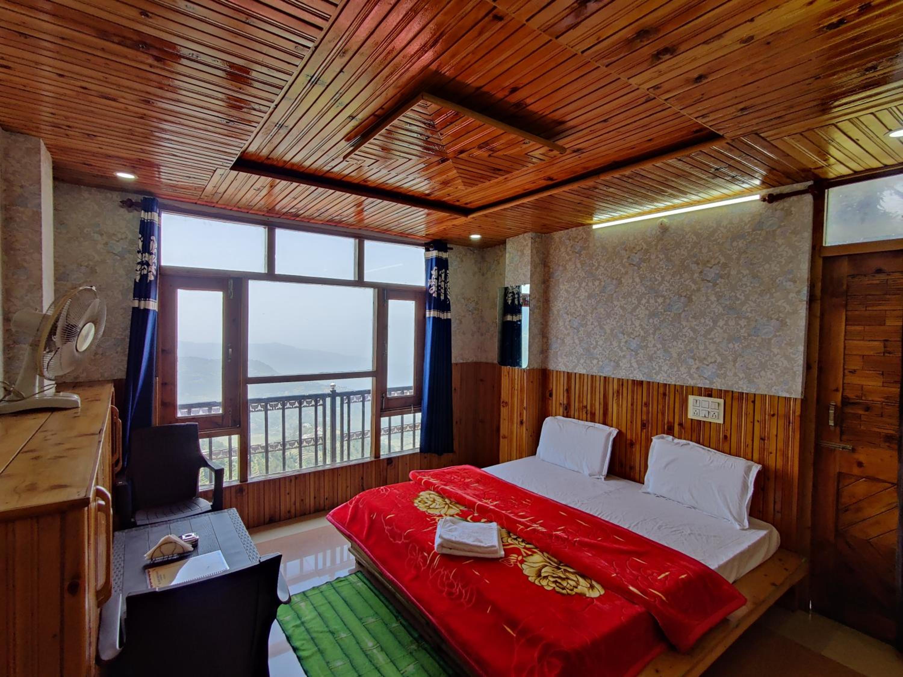 Double Room with Mountain View photo 2
