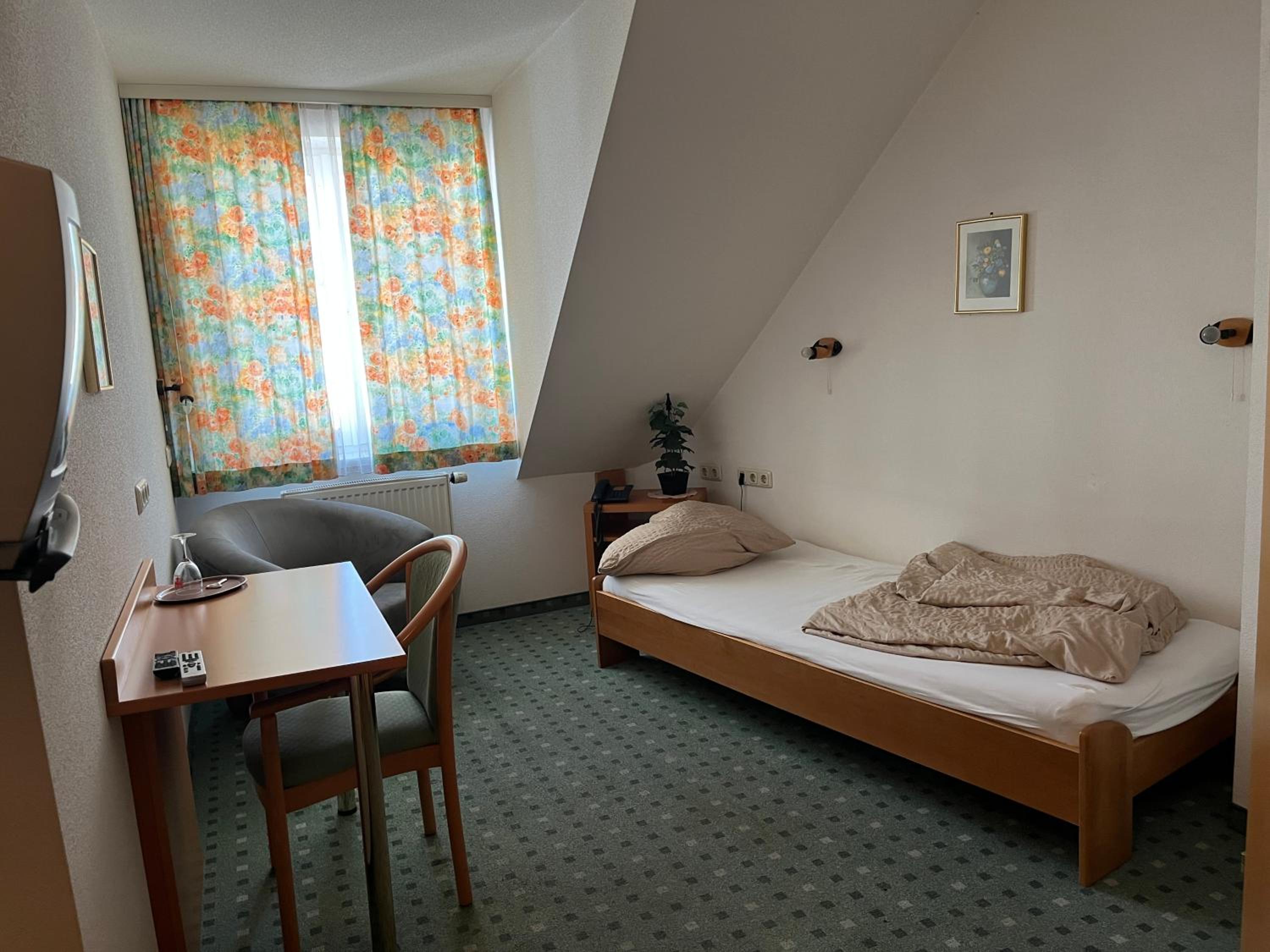 Single Room with Private Bathroom