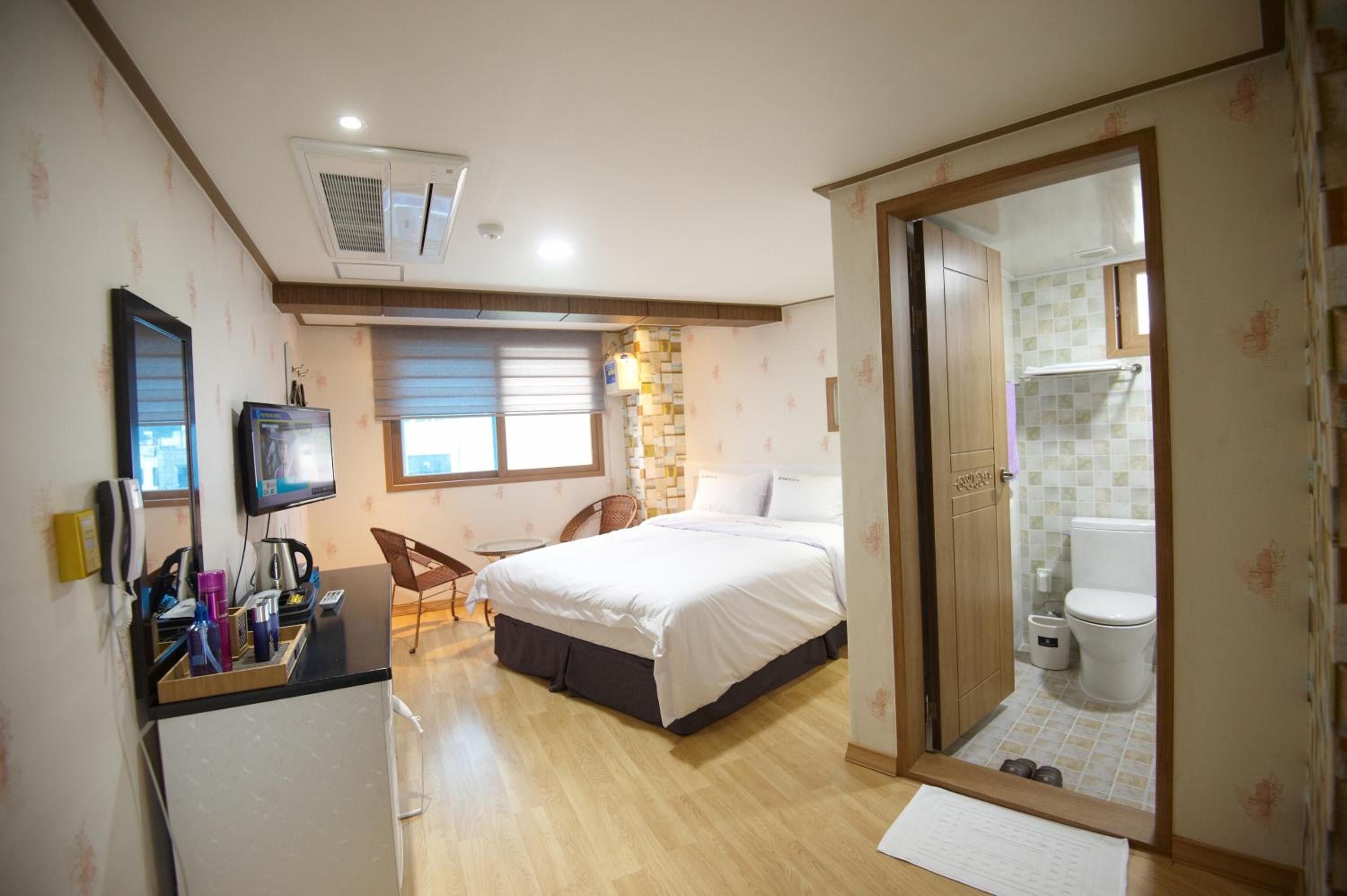 Standard Double Room photo 1