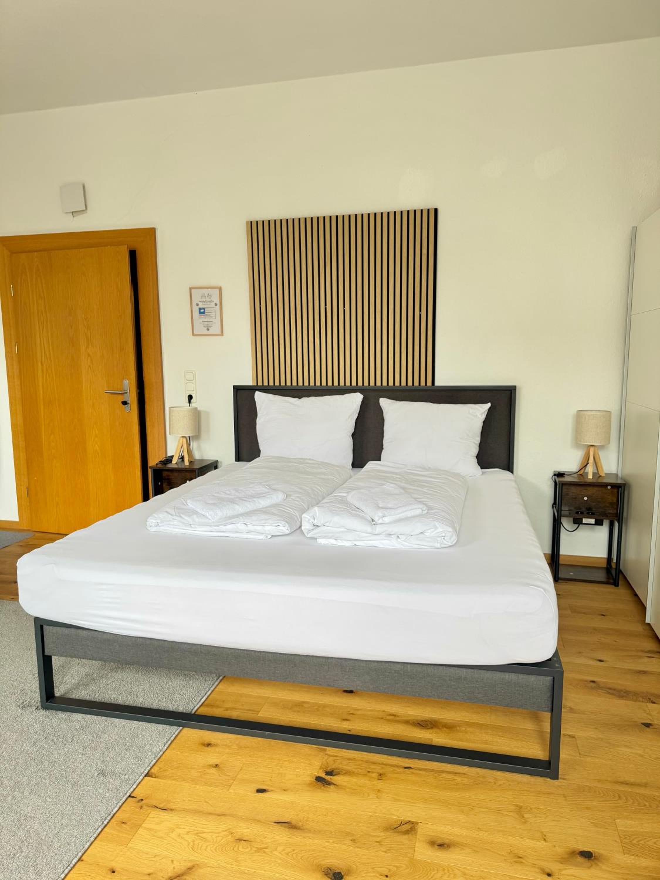 Quadruple Room with Shared Bathroom photo 2