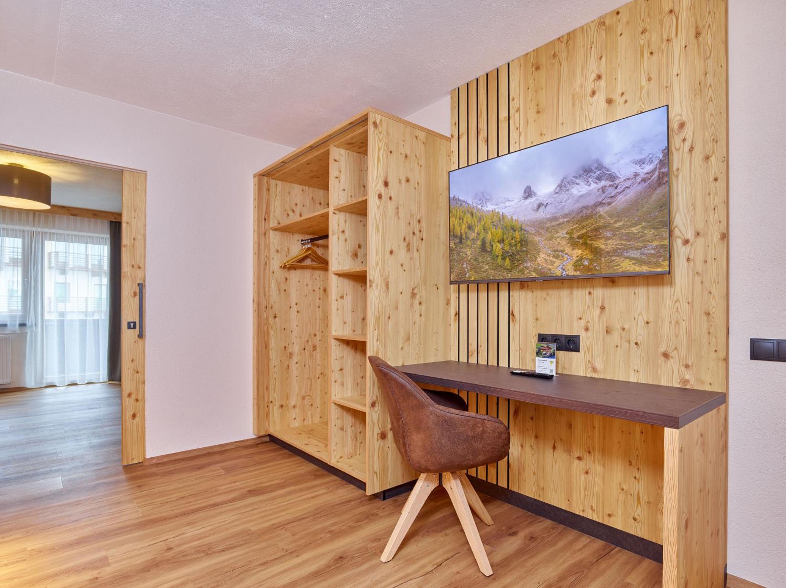 Suite with Mountain View photo 1