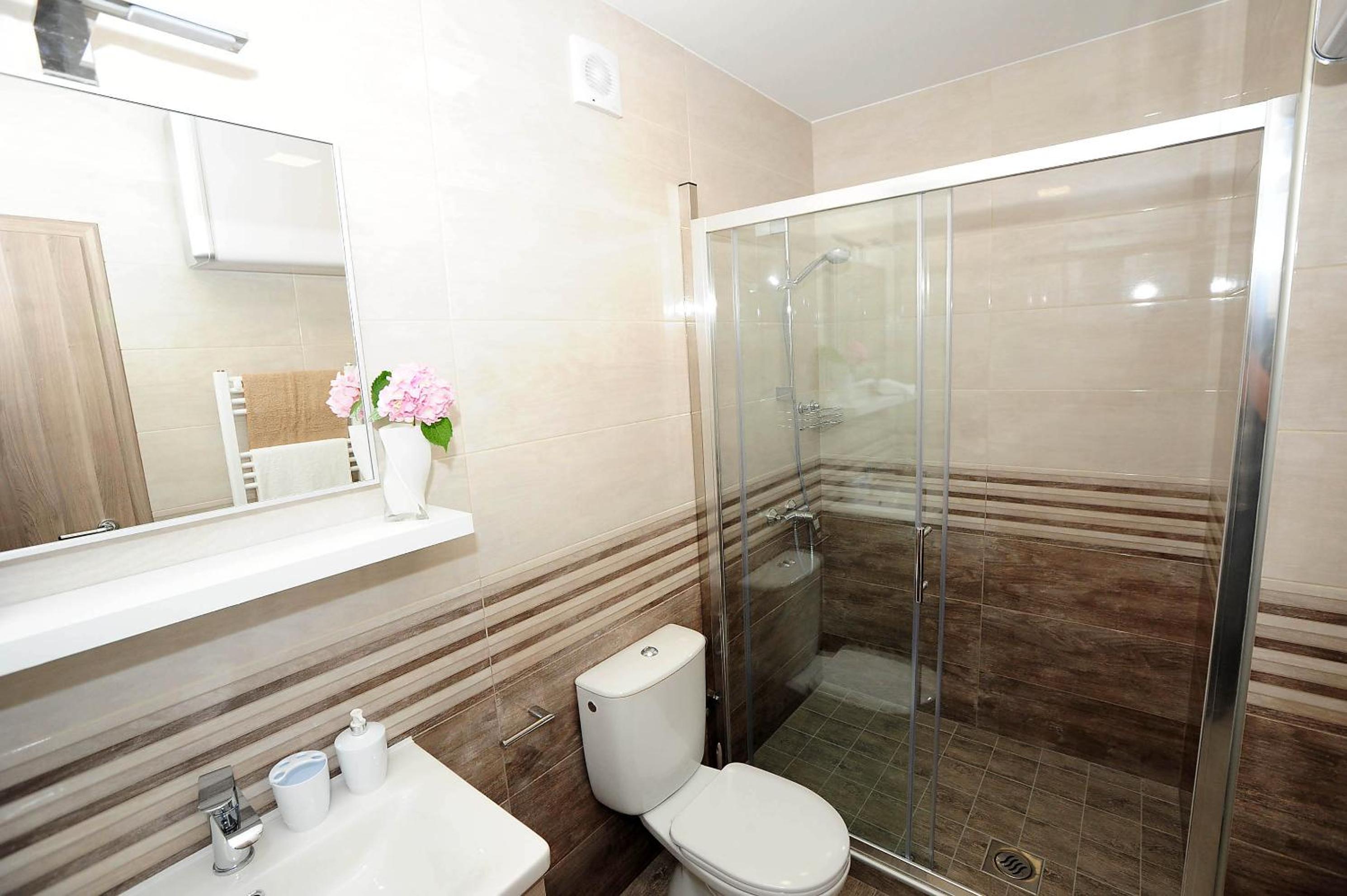 Studio Apartment - Photo 20