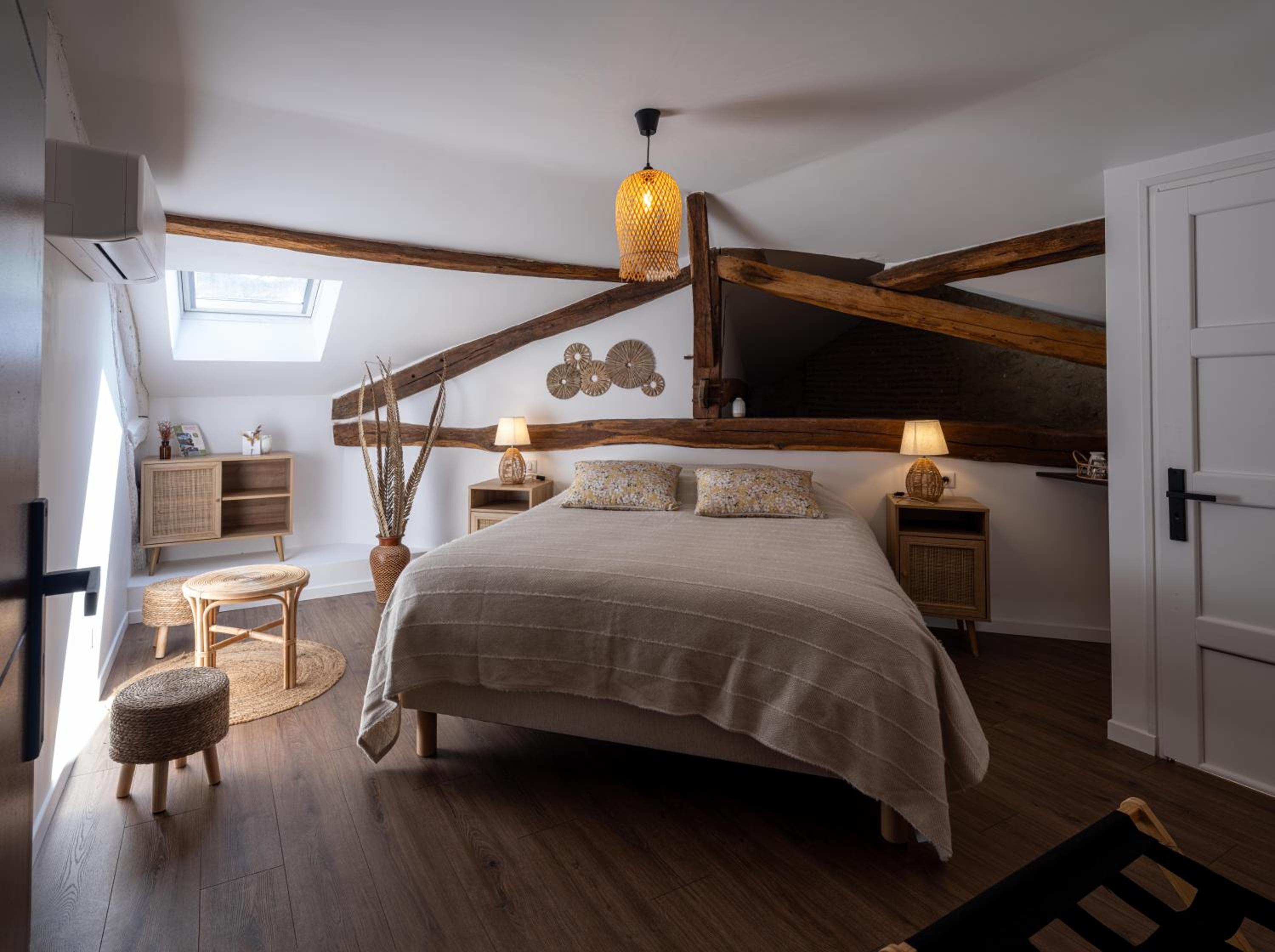 Double Room with Private Bathroom photo 2