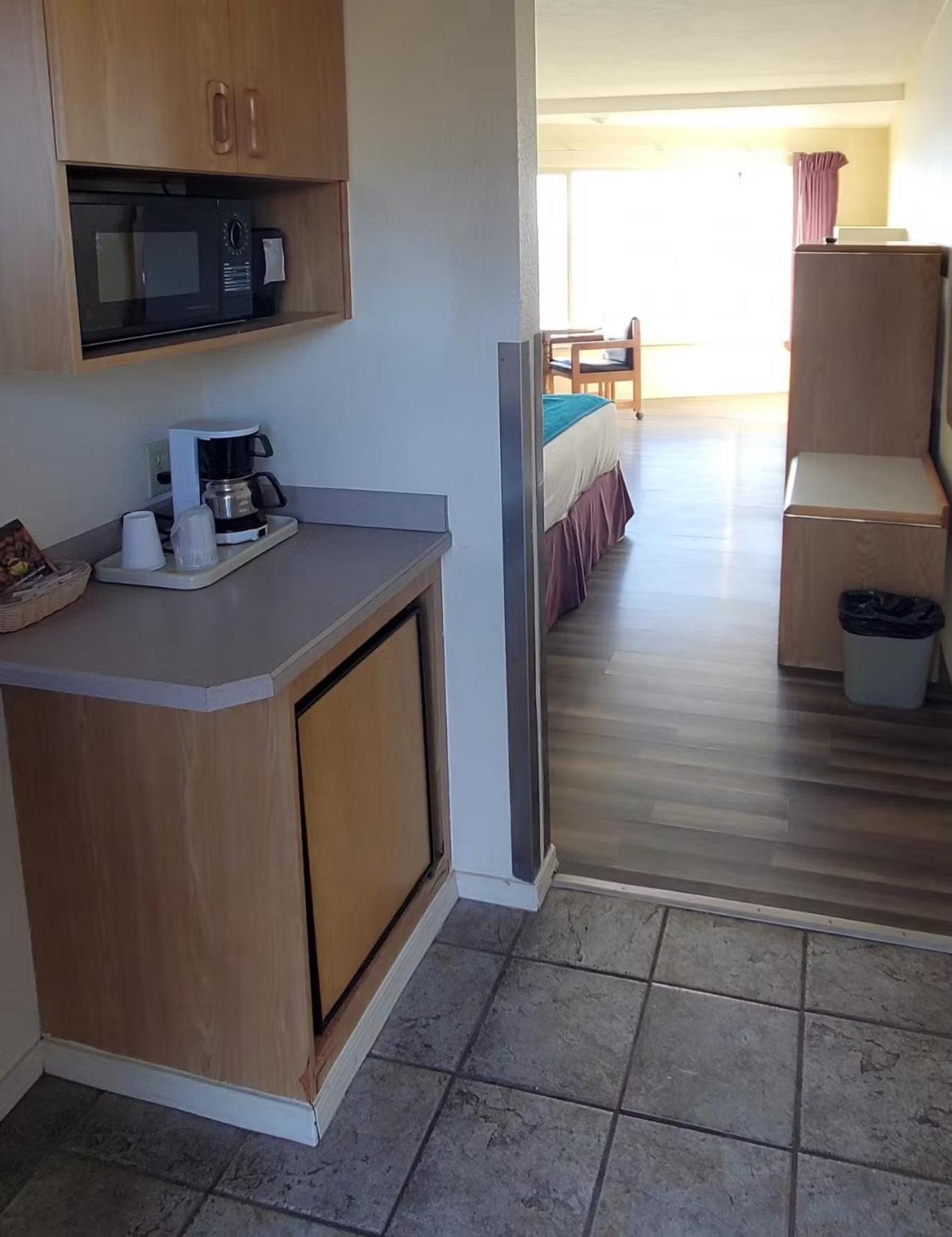 King Studio Oceanfront