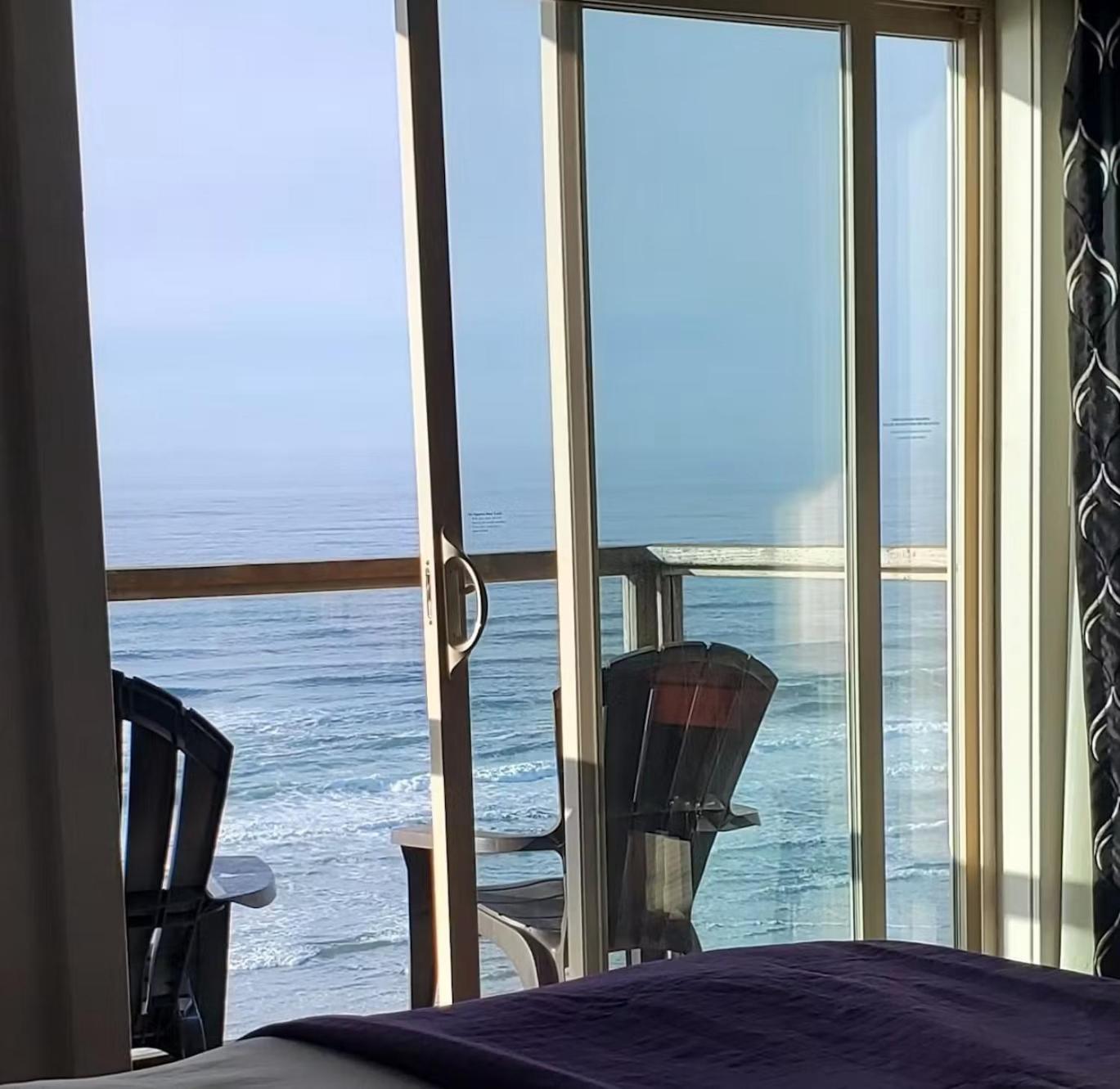 King Studio Oceanfront with Balcony photo 1