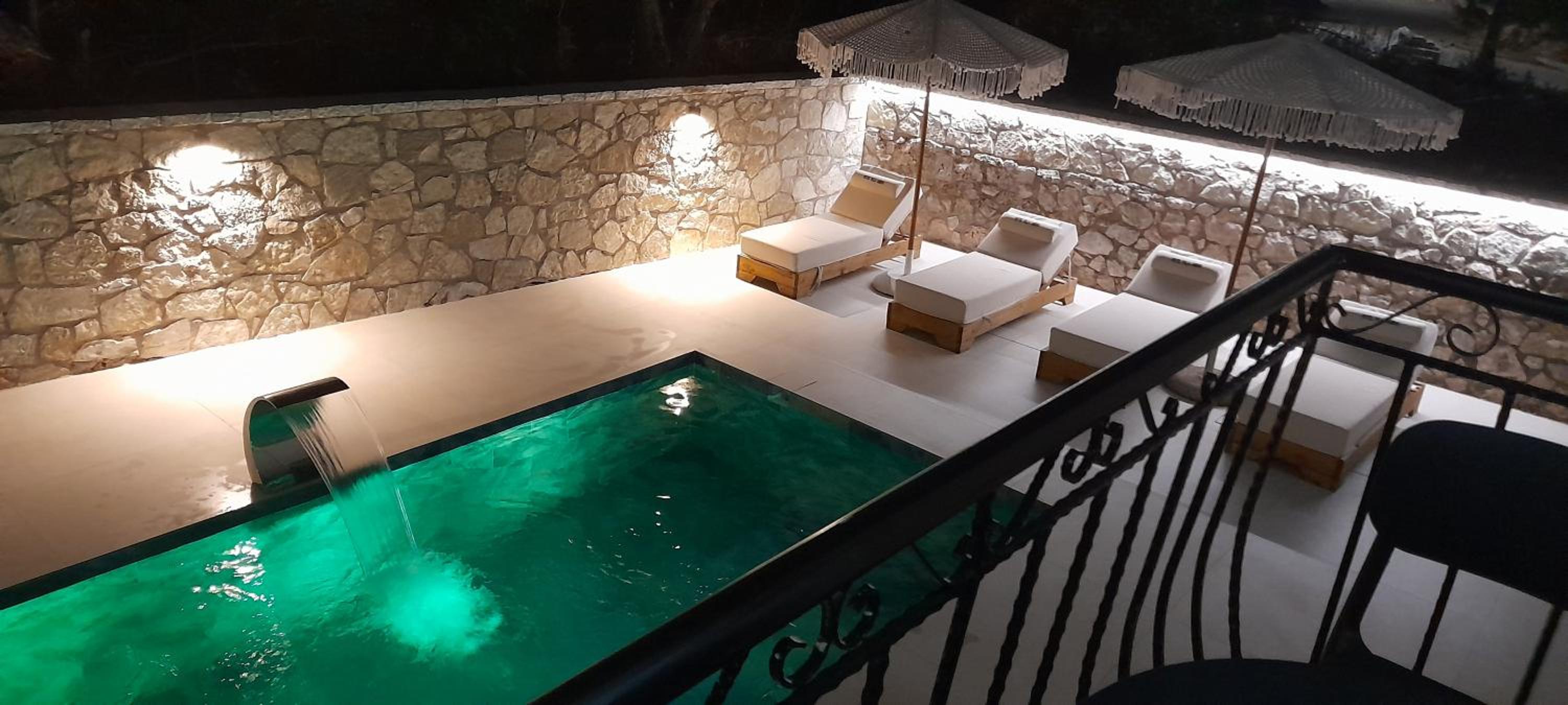 Double Room with Pool View
