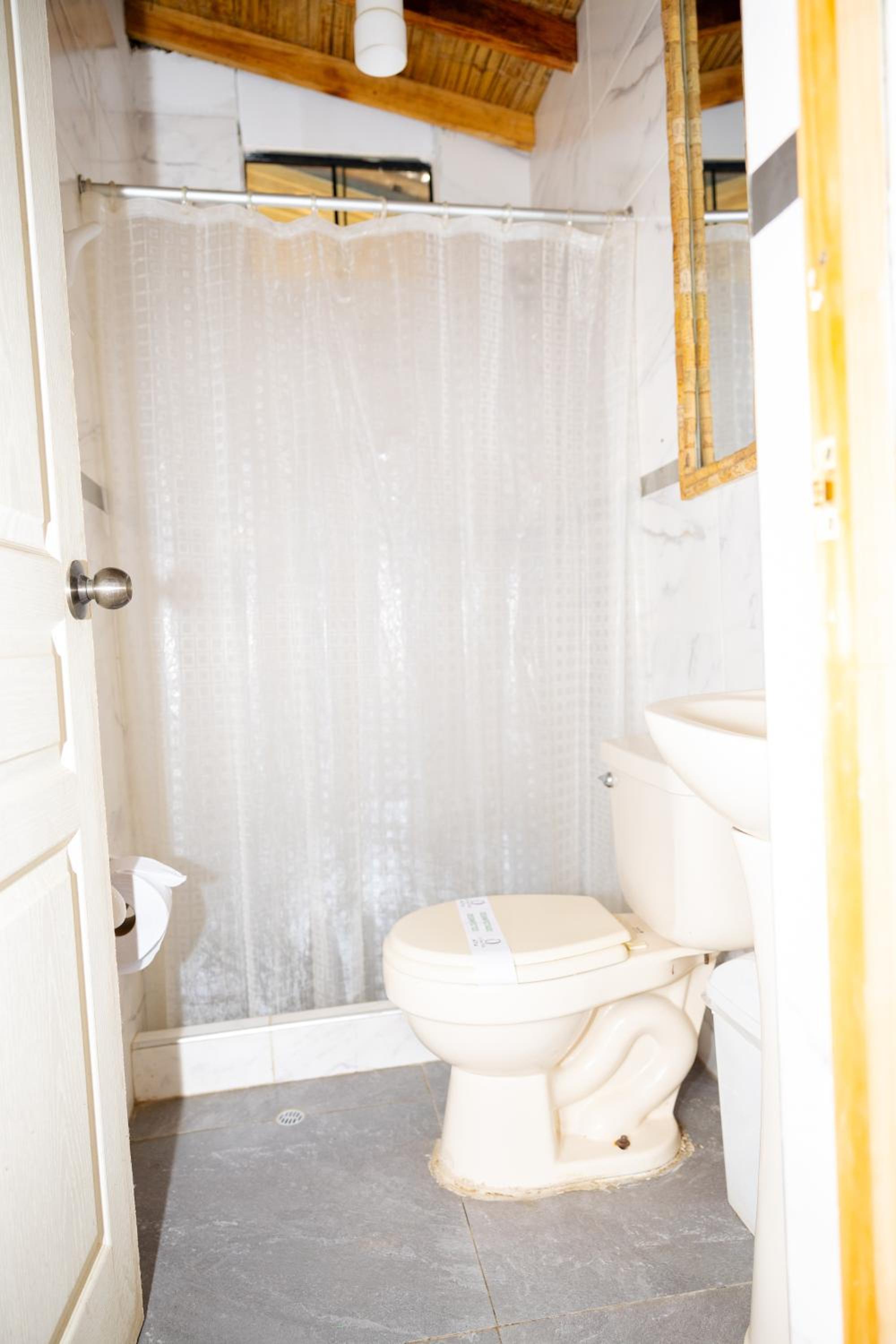 Deluxe Double Room with Shower photo 2
