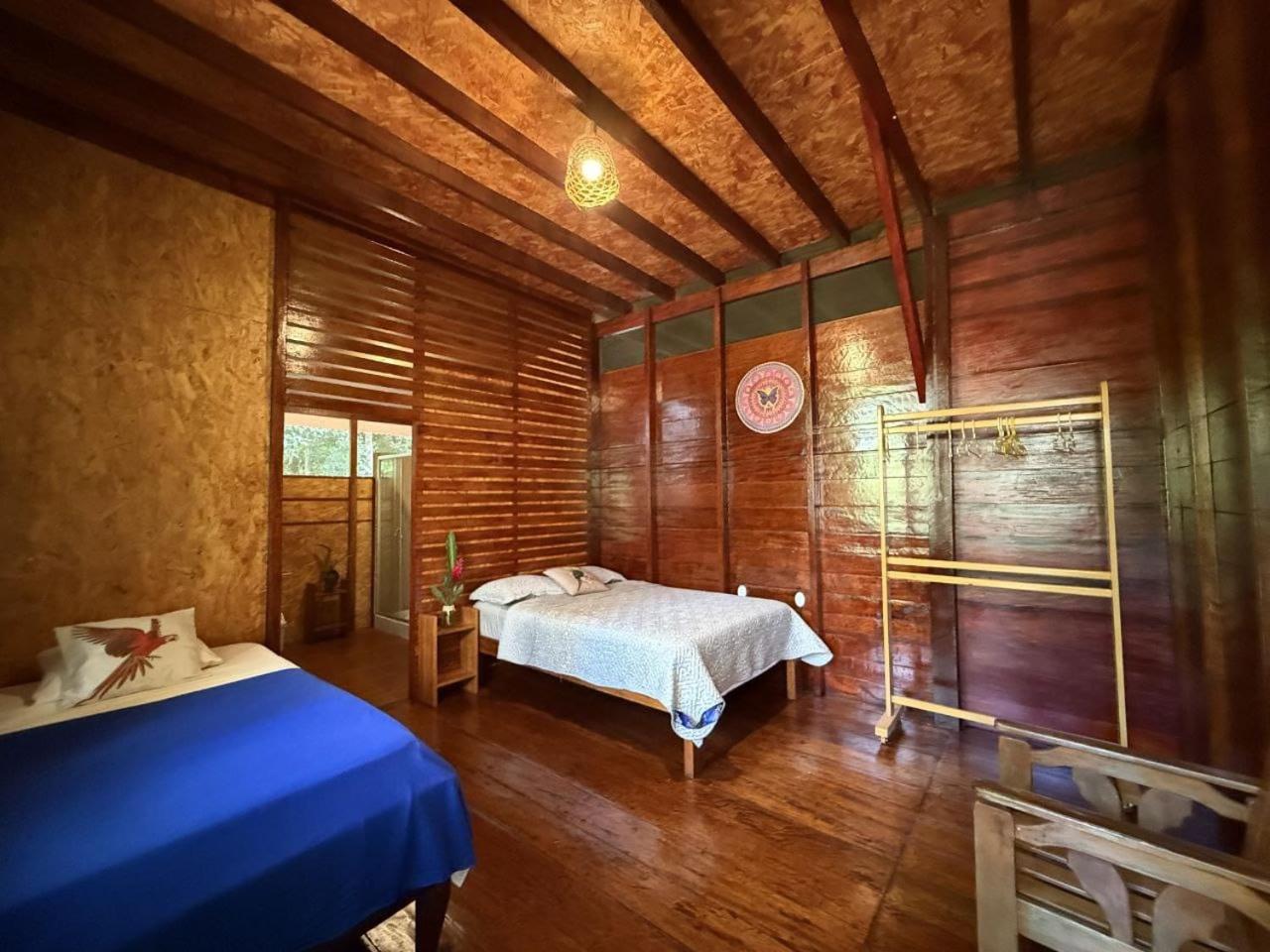 Family Room with Private Bathroom photo 2