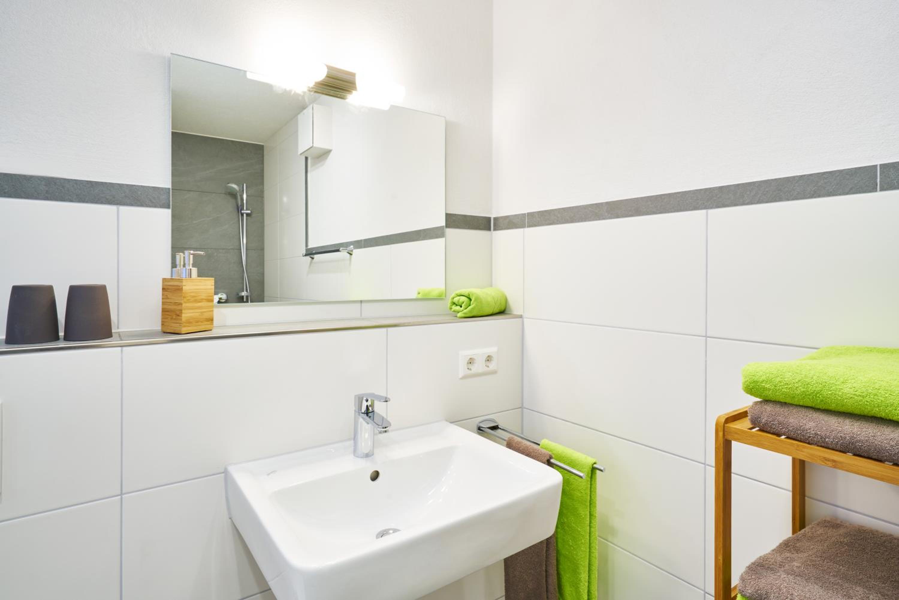 Apartment with Balcony photo 2