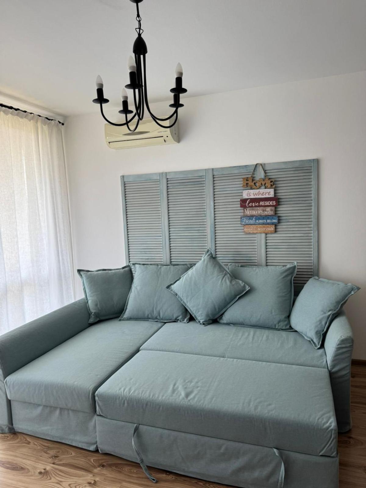 Studio Apartment photo 1