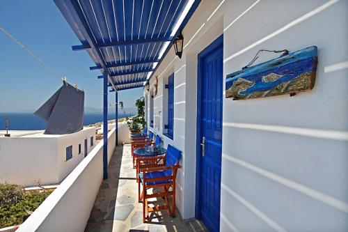 Studio with Sea View -1st Floor/Shared Balcony photo 1