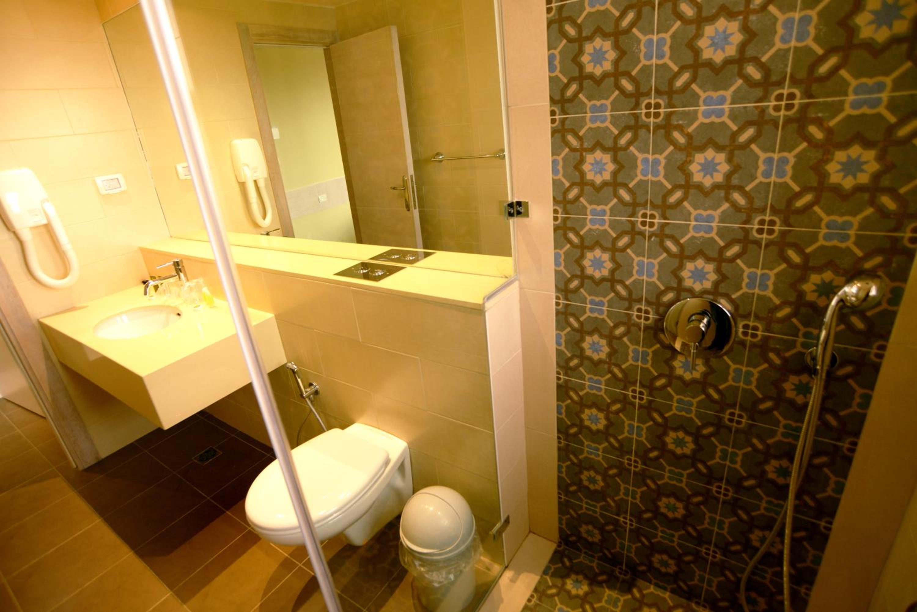 Standard Double Room - Photo 3