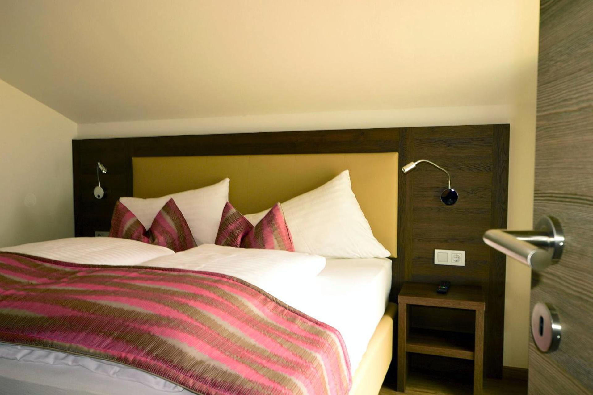 Deluxe Two-Bedroom Apartment