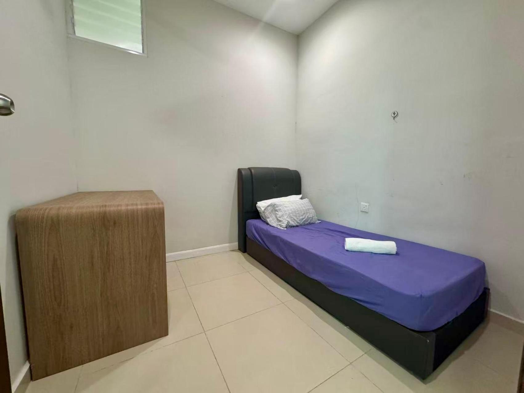 Budget Single Room