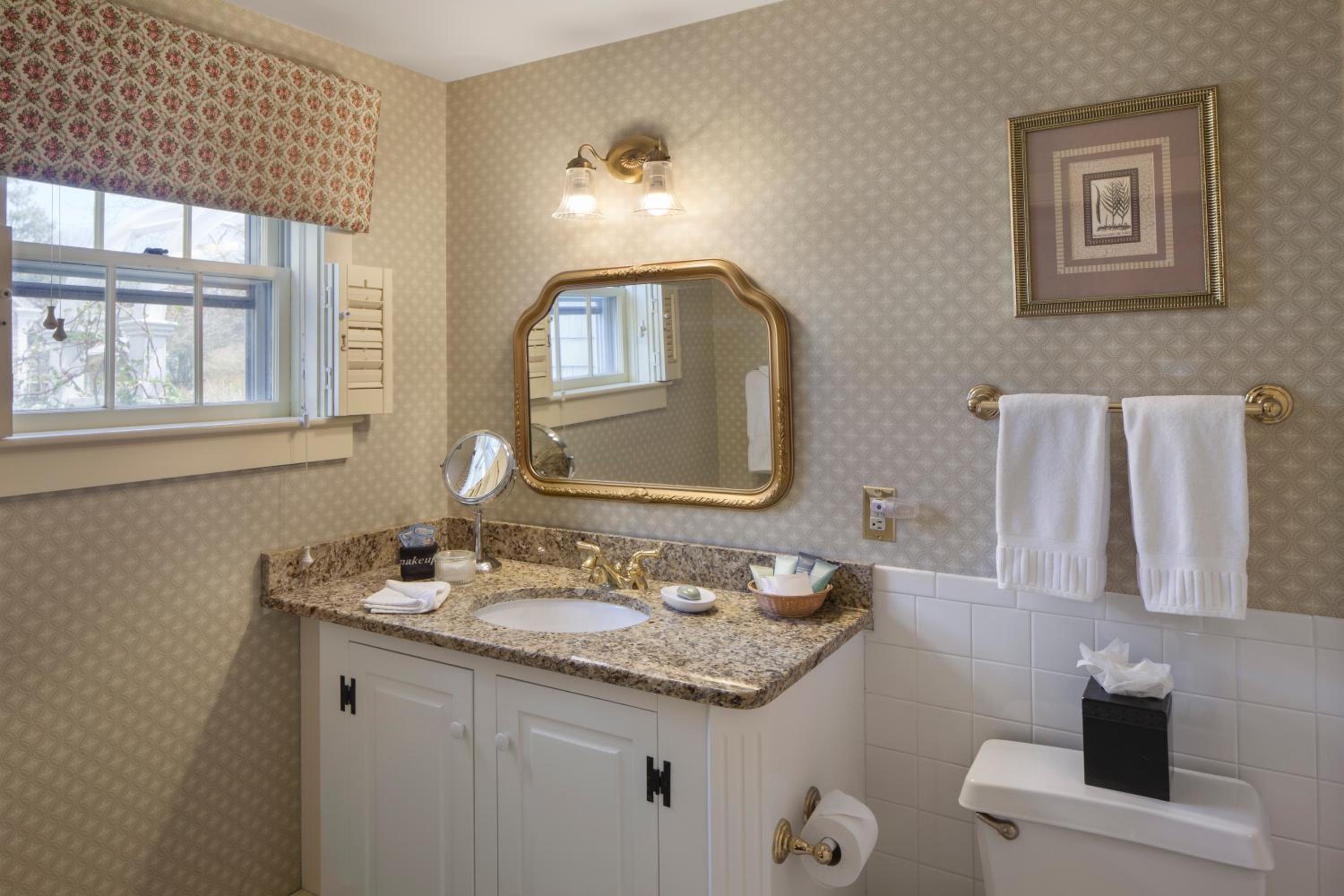 Deluxe Queen Room with Fireplace - Carriage (Cape Lady) photo 2