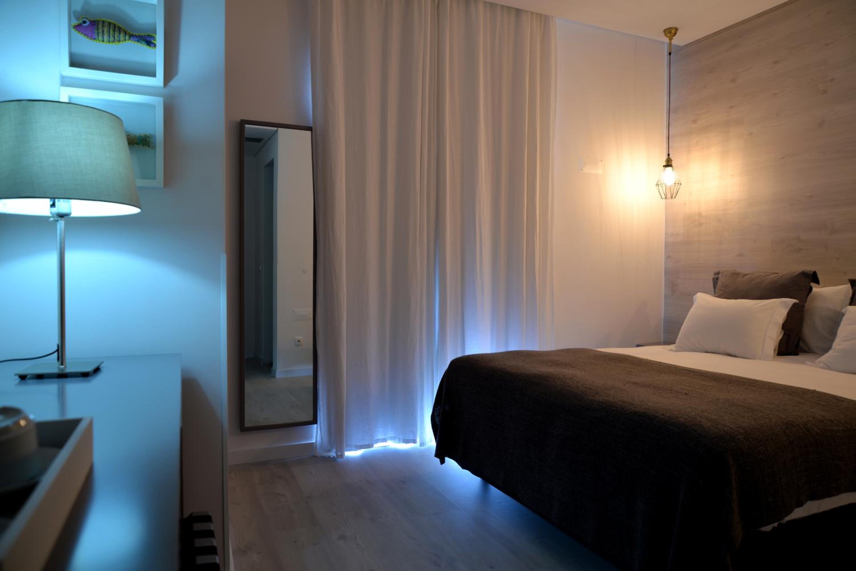 Chambre Double avec Balcon - Vue Partielle sur Mer