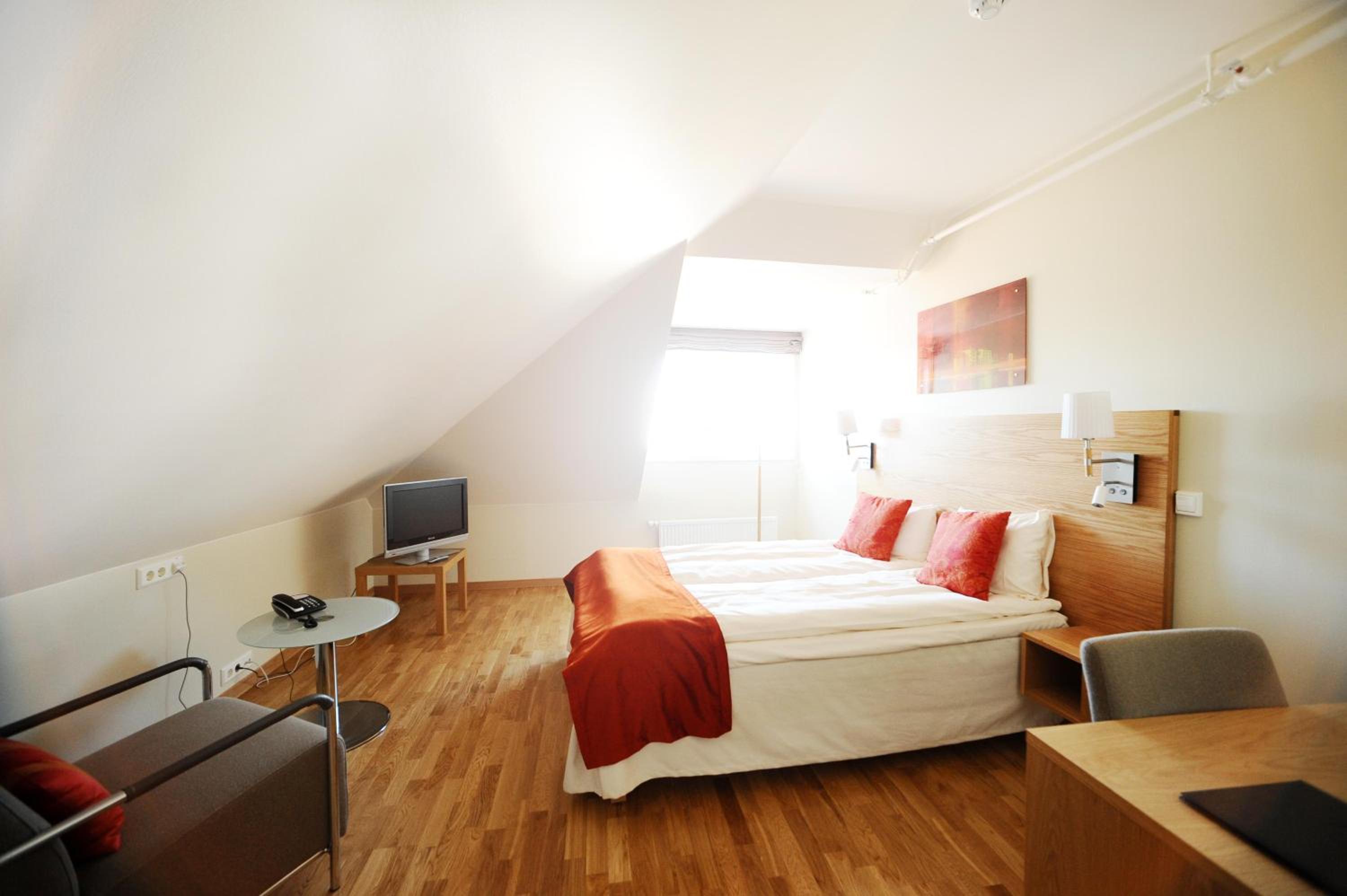 Double Or Twin Room photo 3