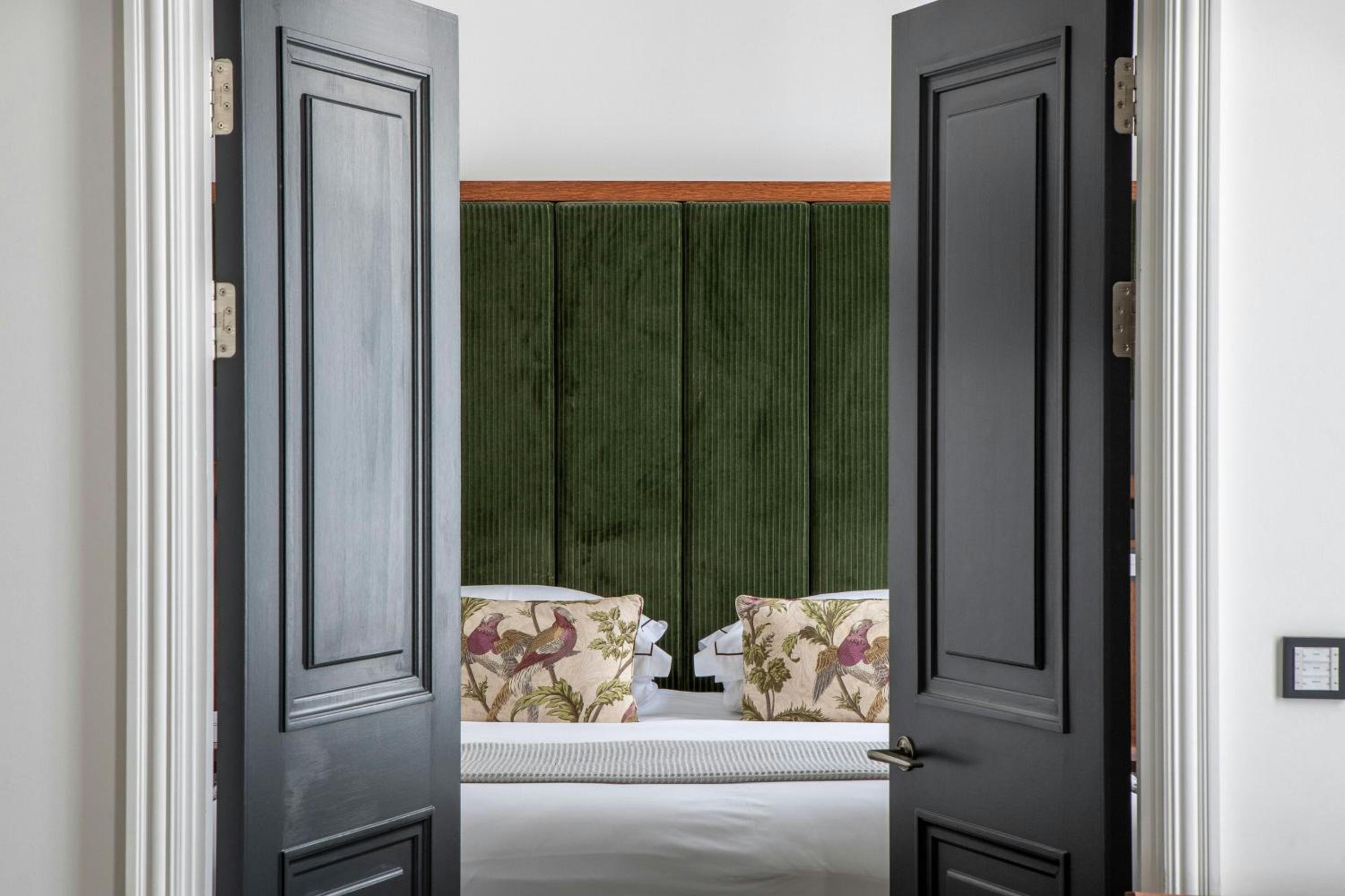 One-Bedroom Suite with King or Double Bed