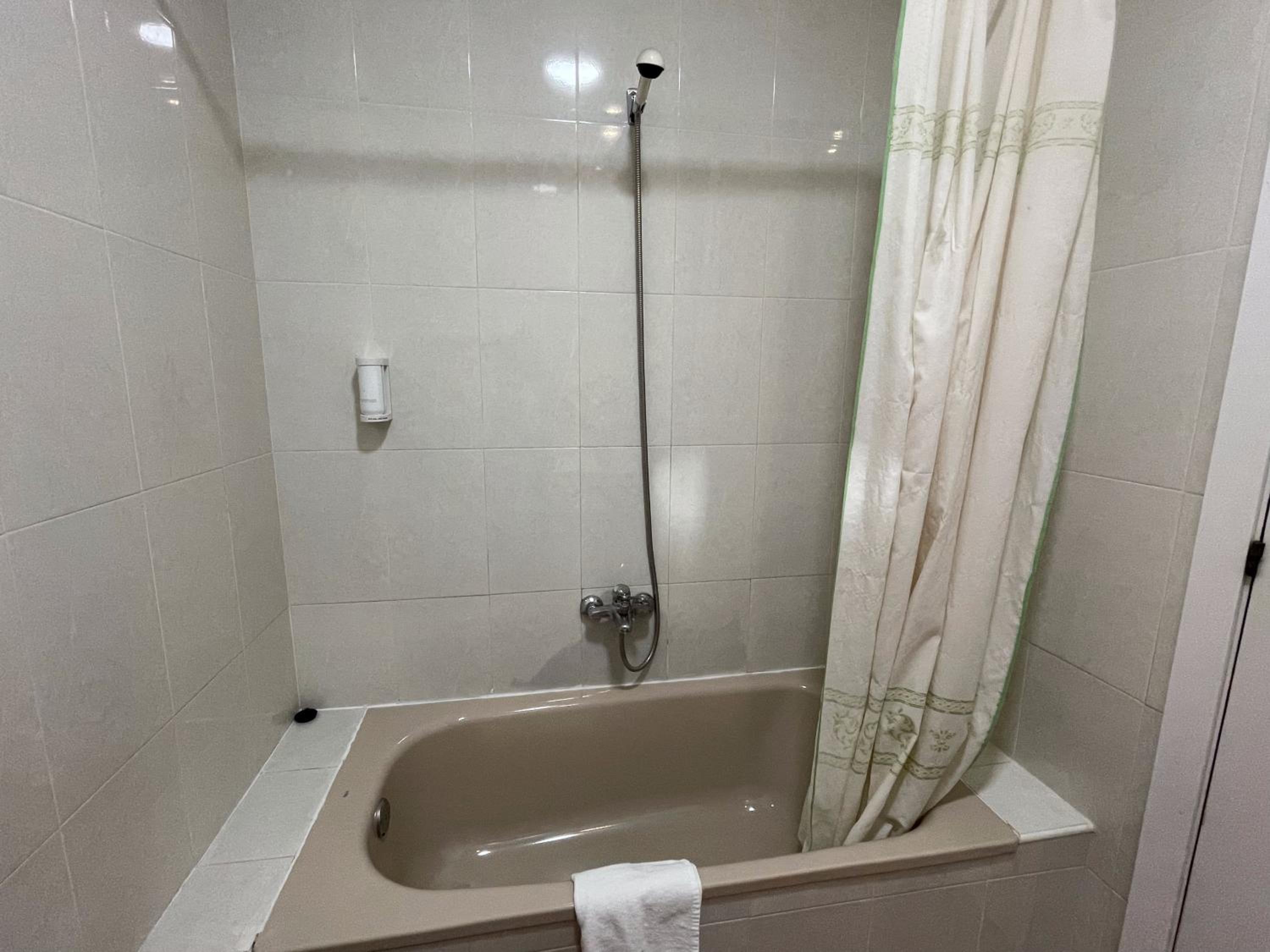 Budget Triple Room photo 2
