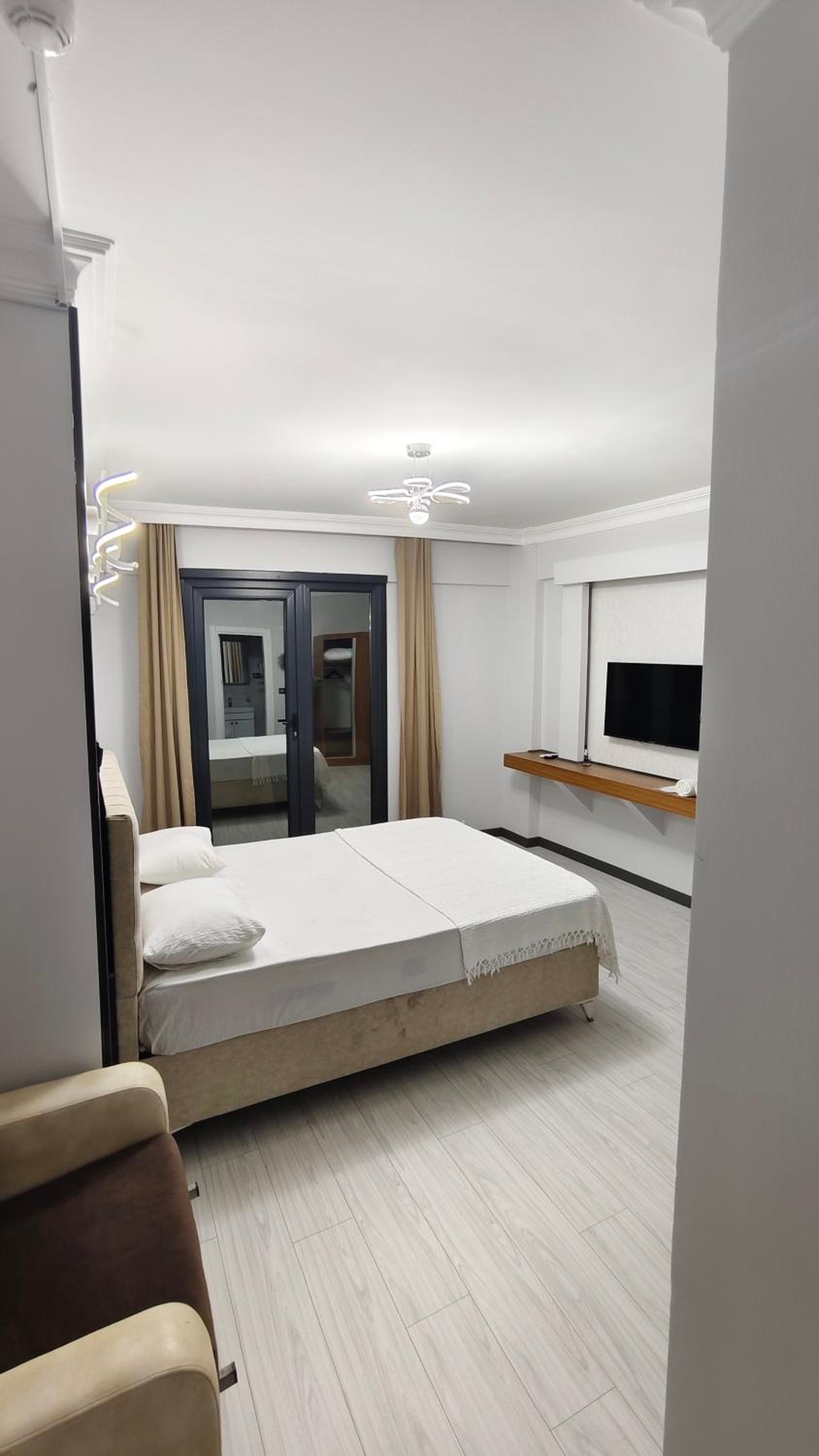 Deluxe Double Room photo 2