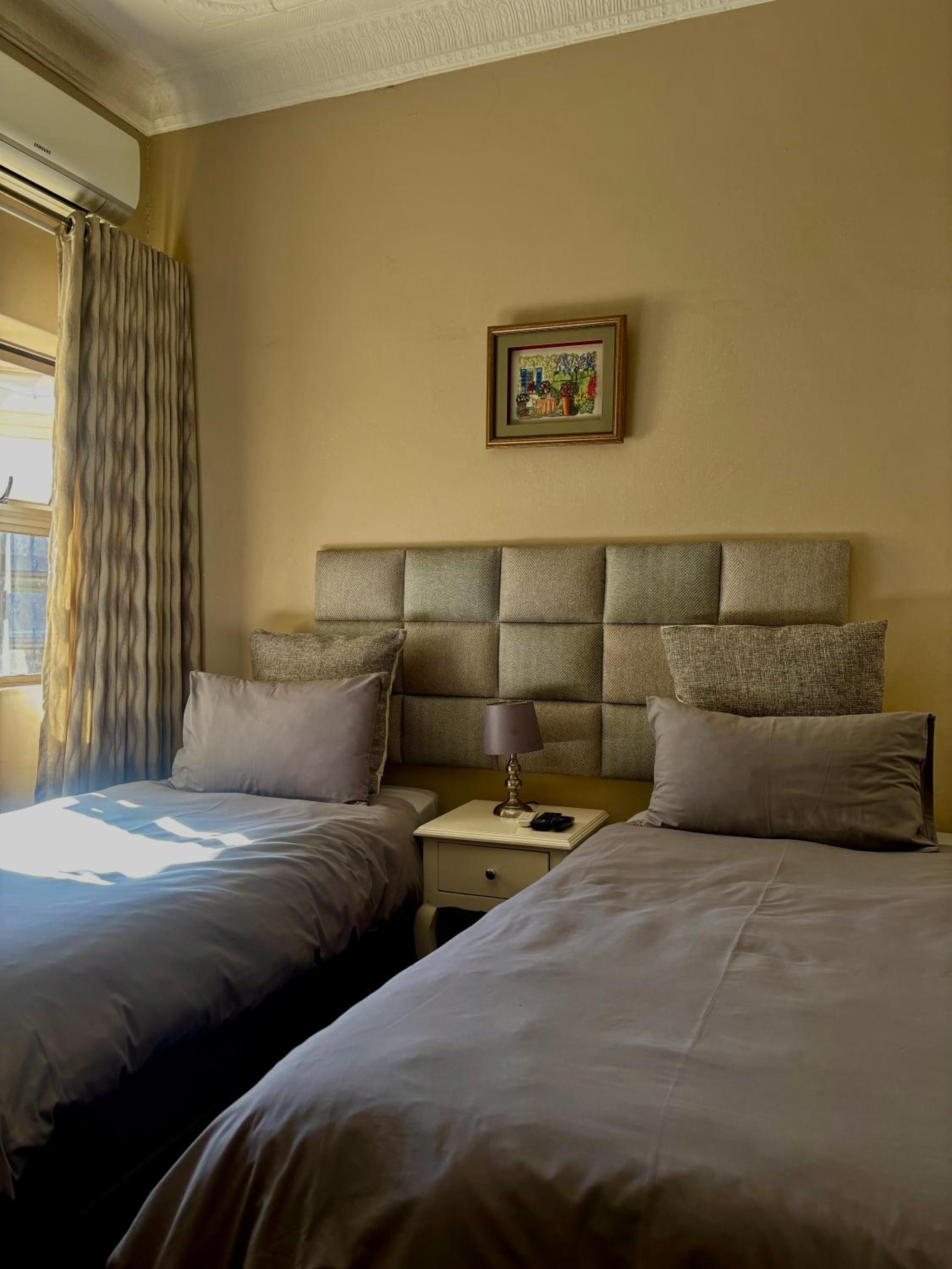 Deluxe Twin Room photo 3