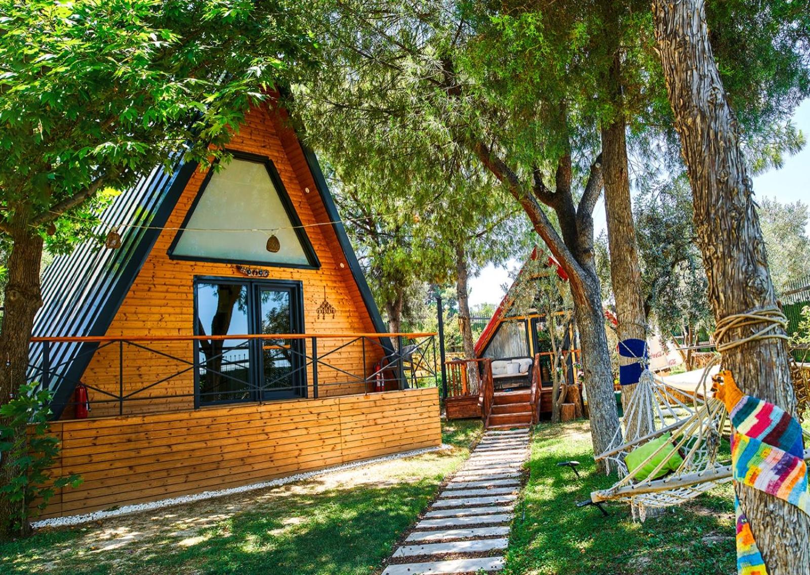 Deluxe Bungalow with Garden View - Photo 1