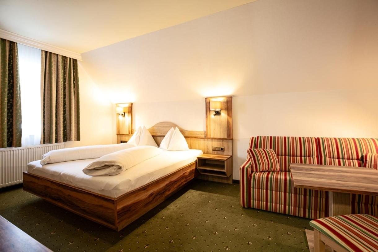 Double Room with Mountain View