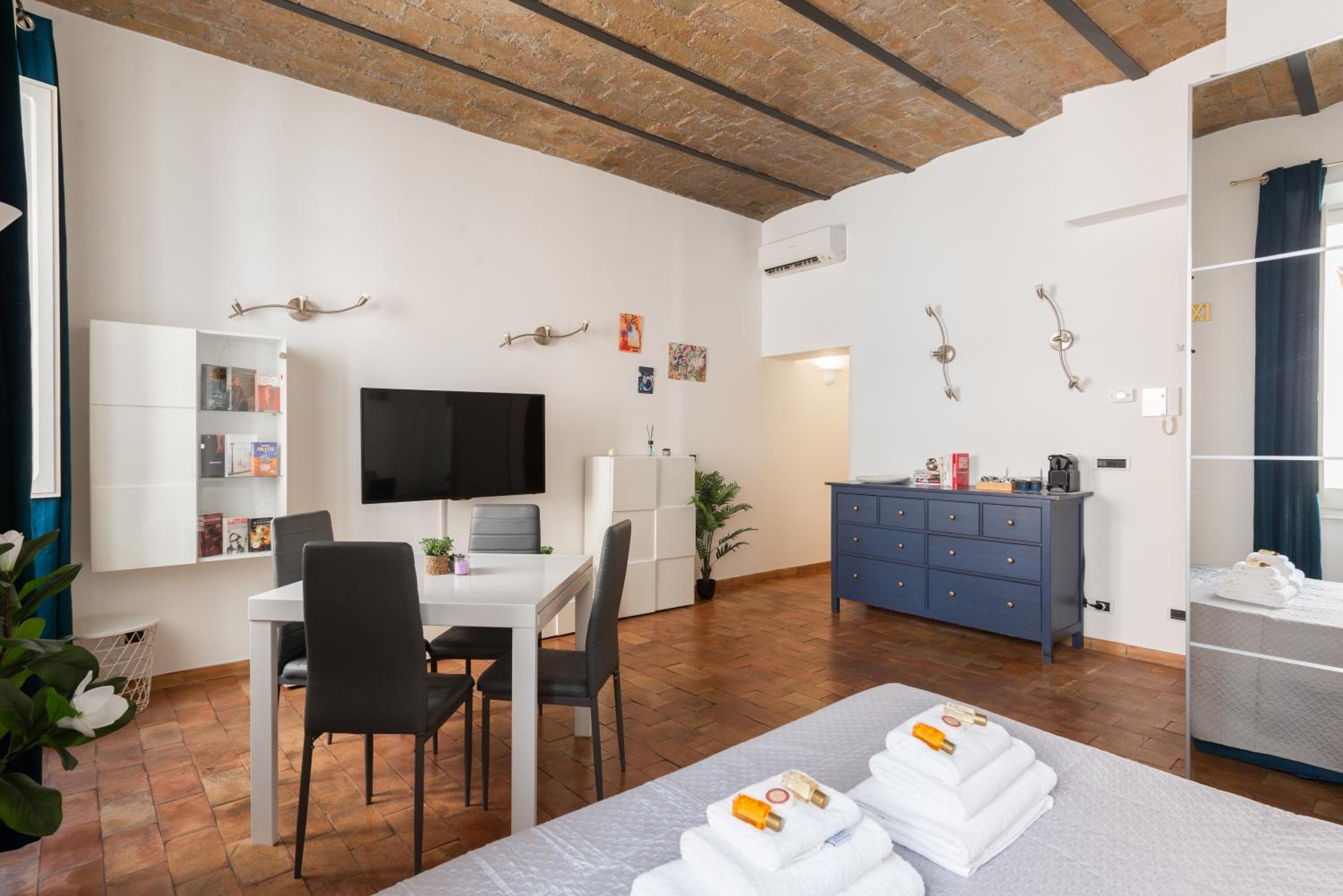 One-Bedroom Superior Apartment