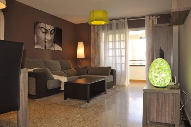 Apartamento con Balcón
