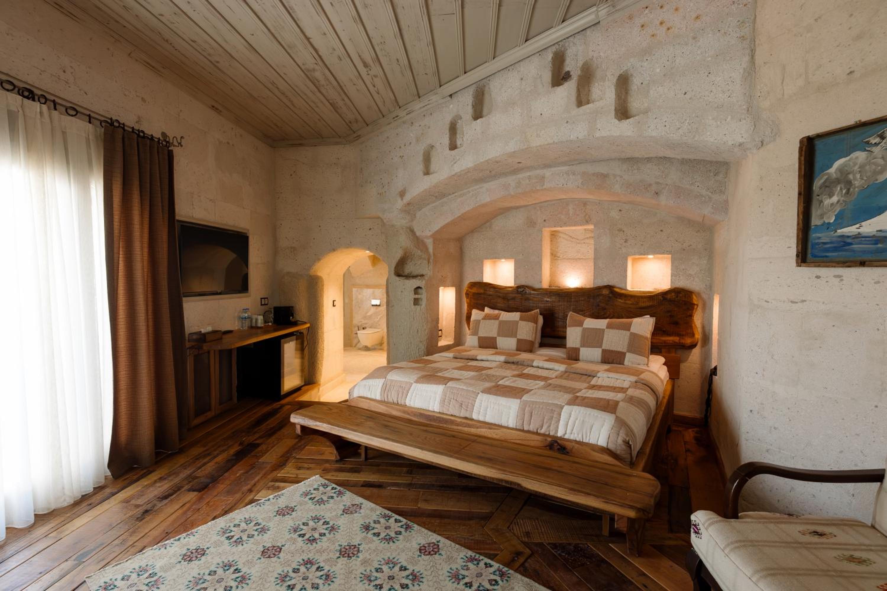 Suite with Terrace - Photo 2