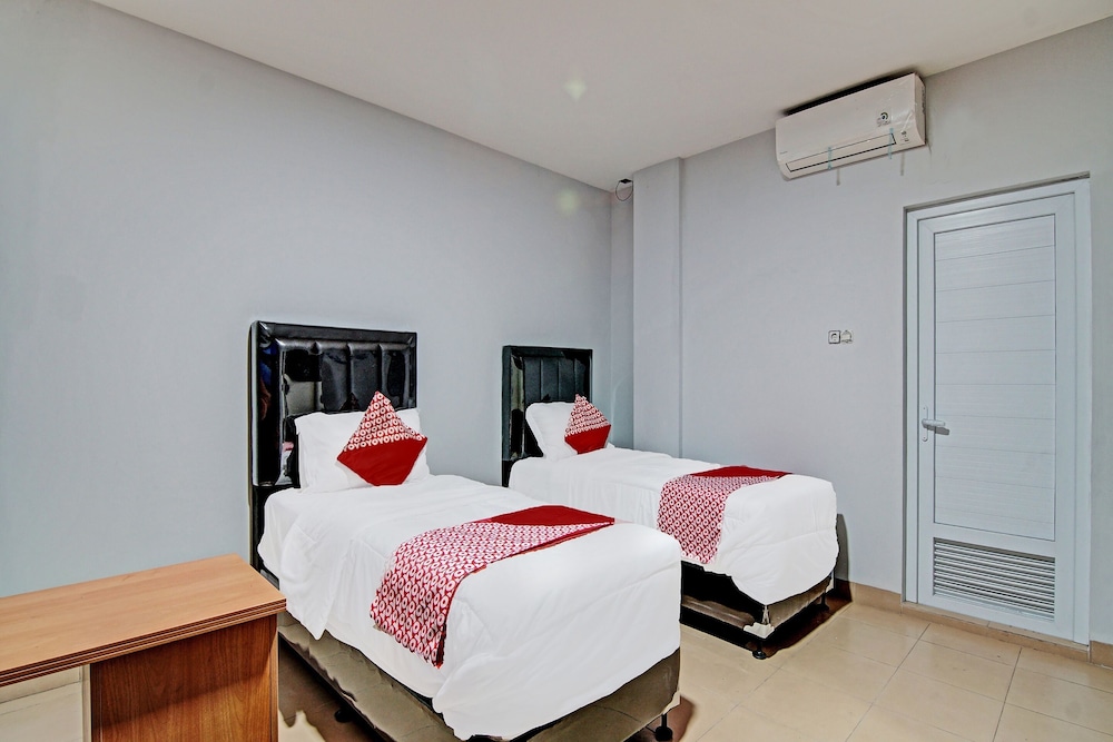 Deluxe Twin Room photo 2