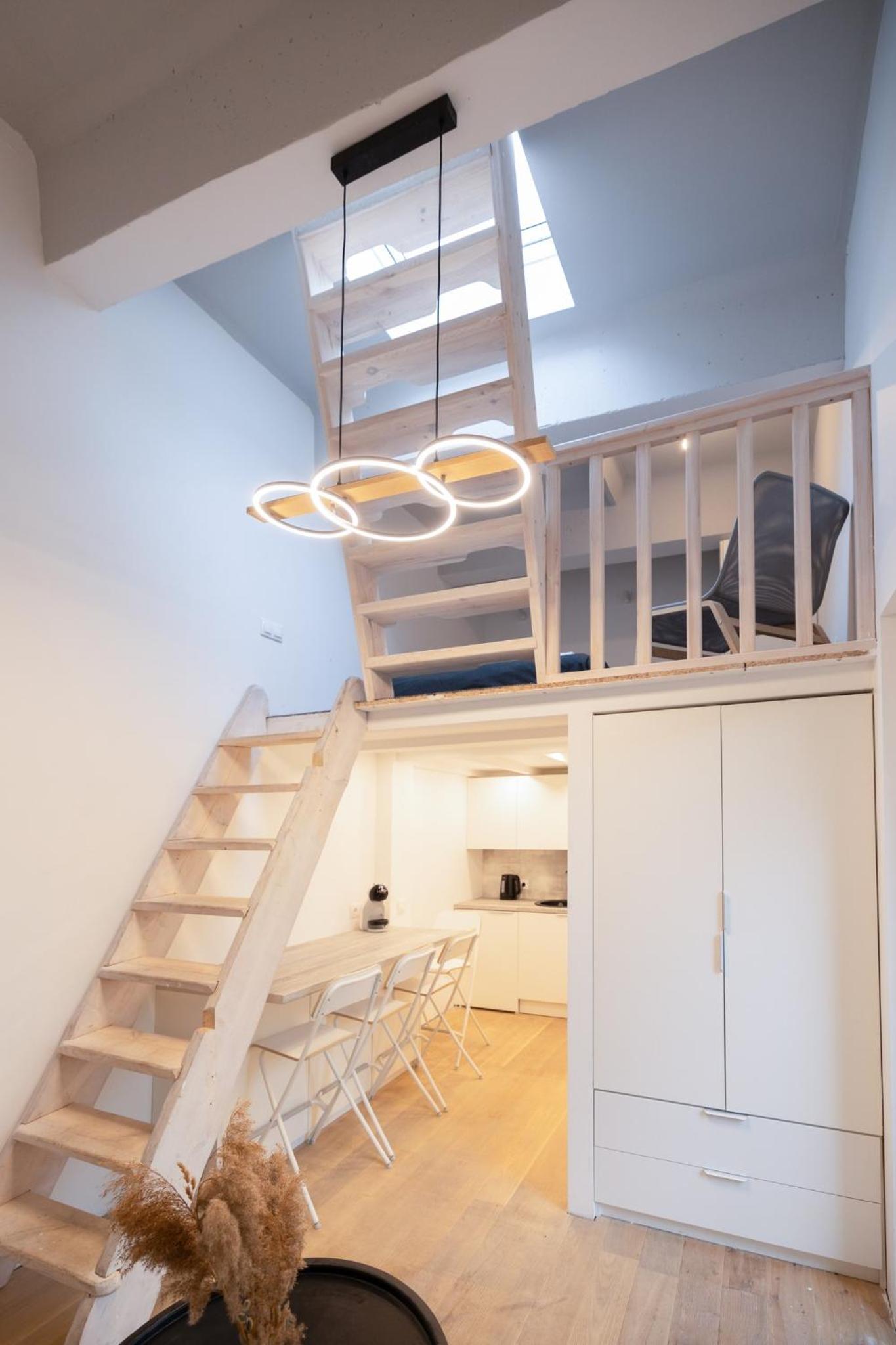 Studio - Split Level