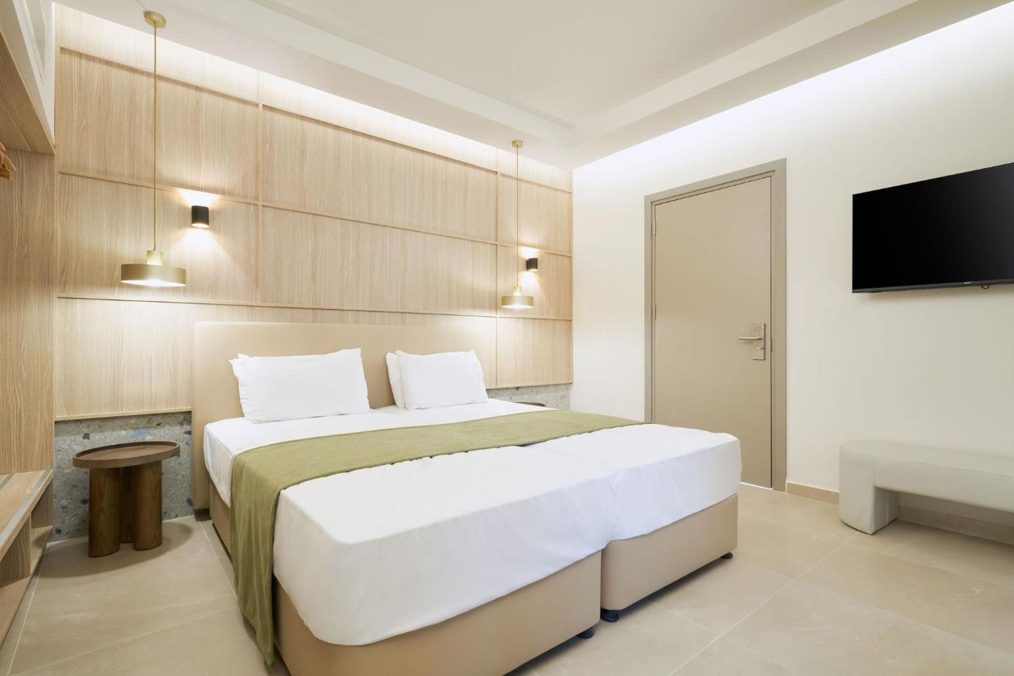 Small Twin Room photo 2