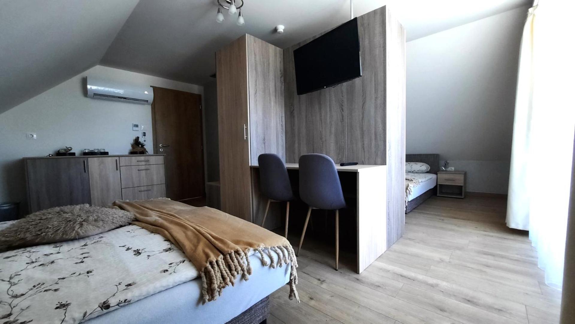 Quadruple Room with Balcony photo 1