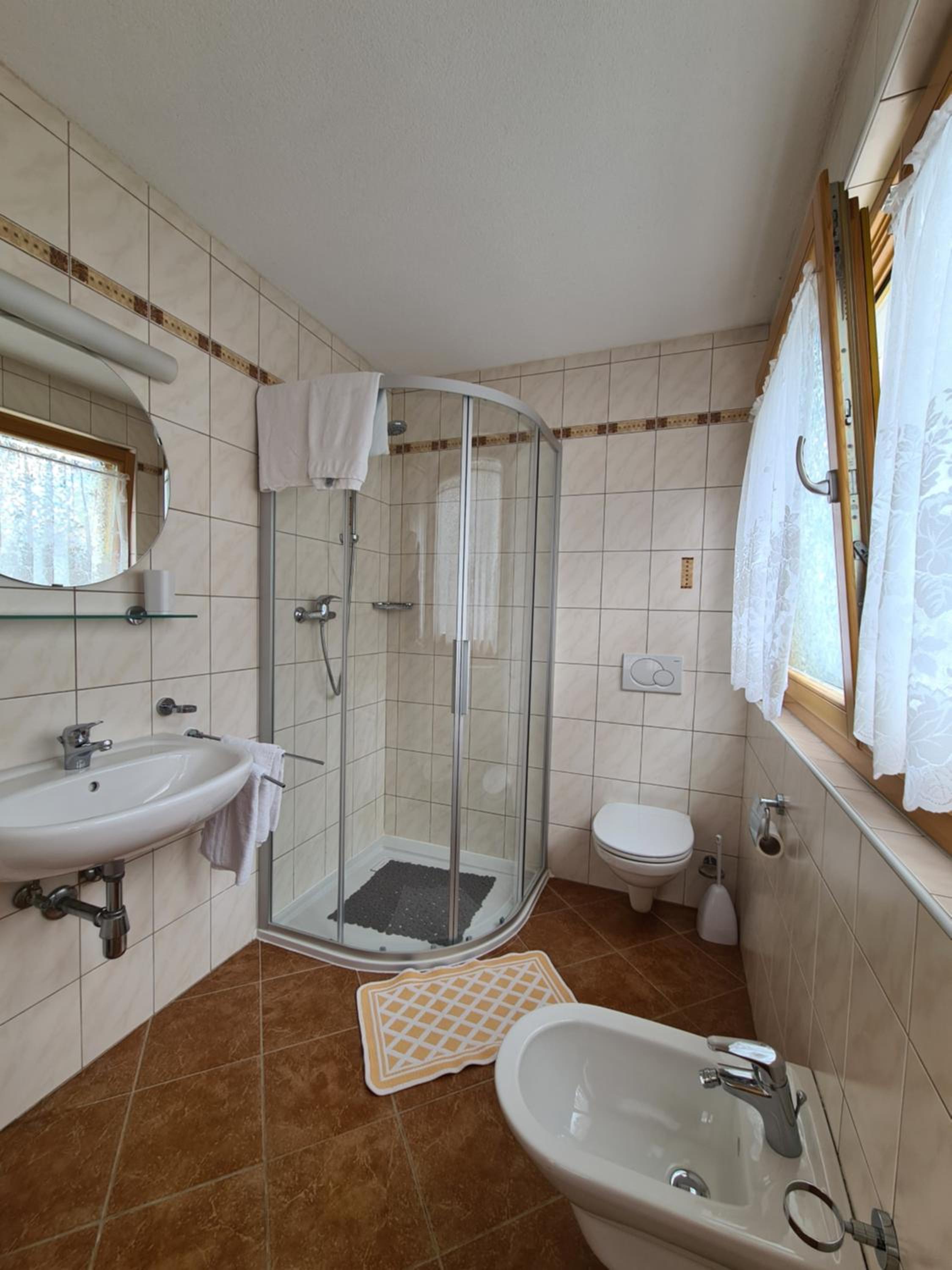 Budget Double or Twin Room photo 2
