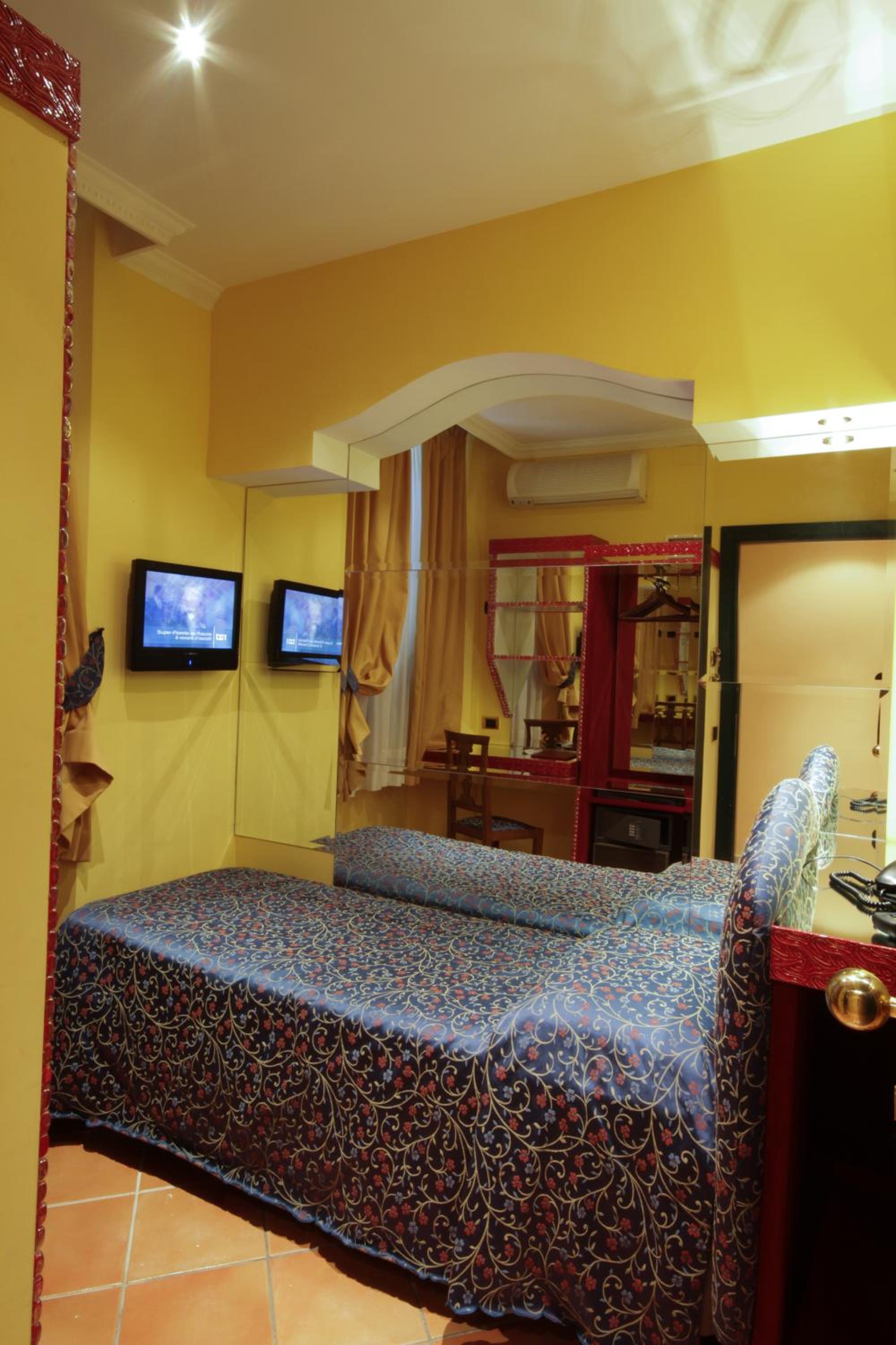 Standard Single Room photo 3