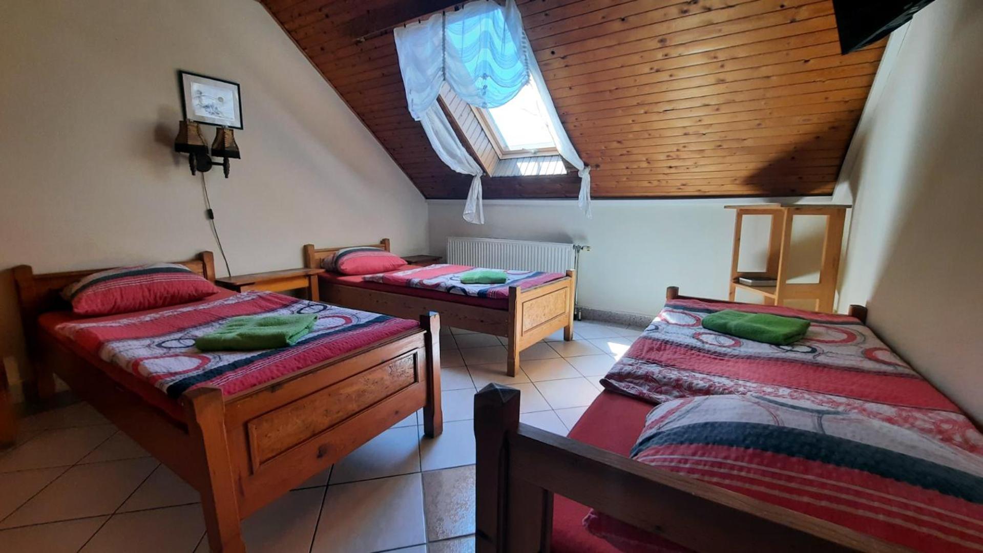 Triple Room with Private Bathroom photo 2