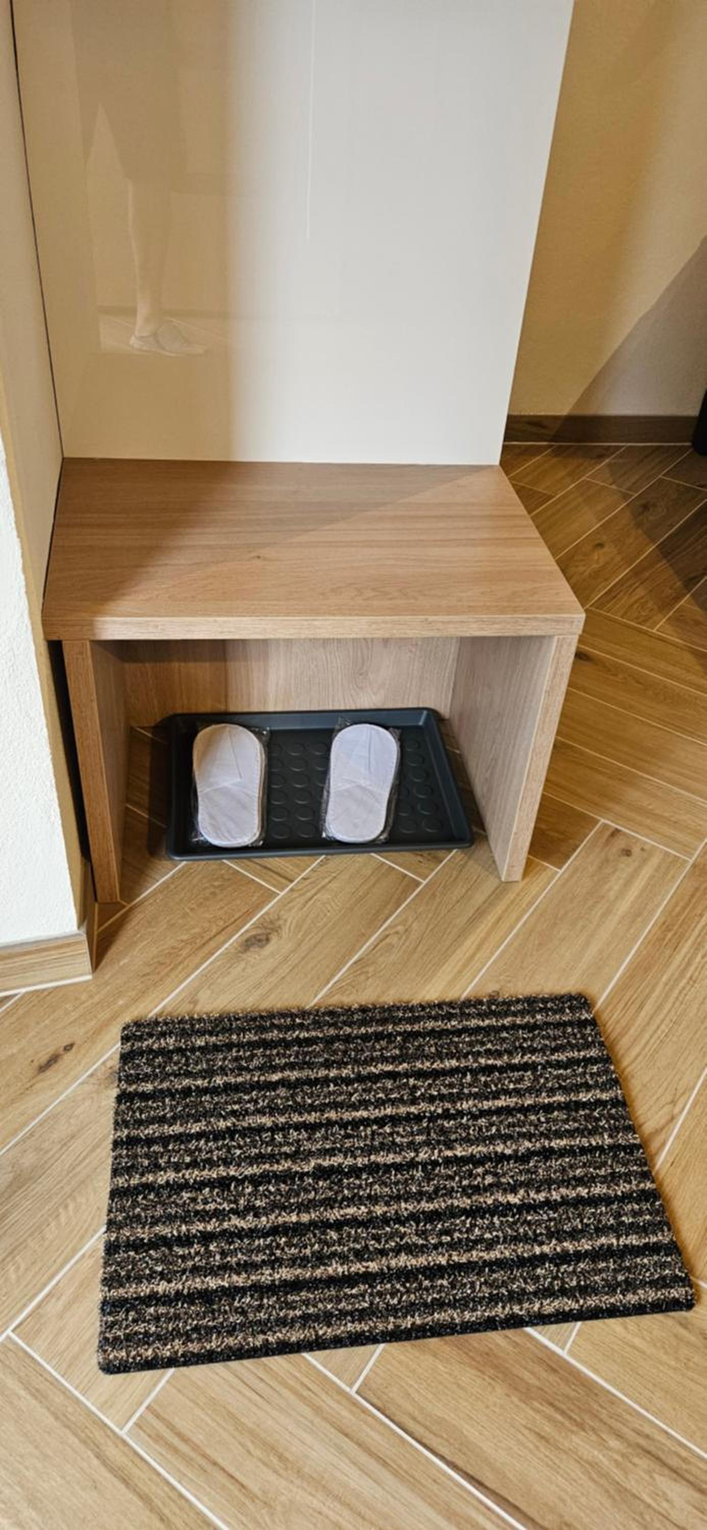 One-Bedroom Deluxe Apartment