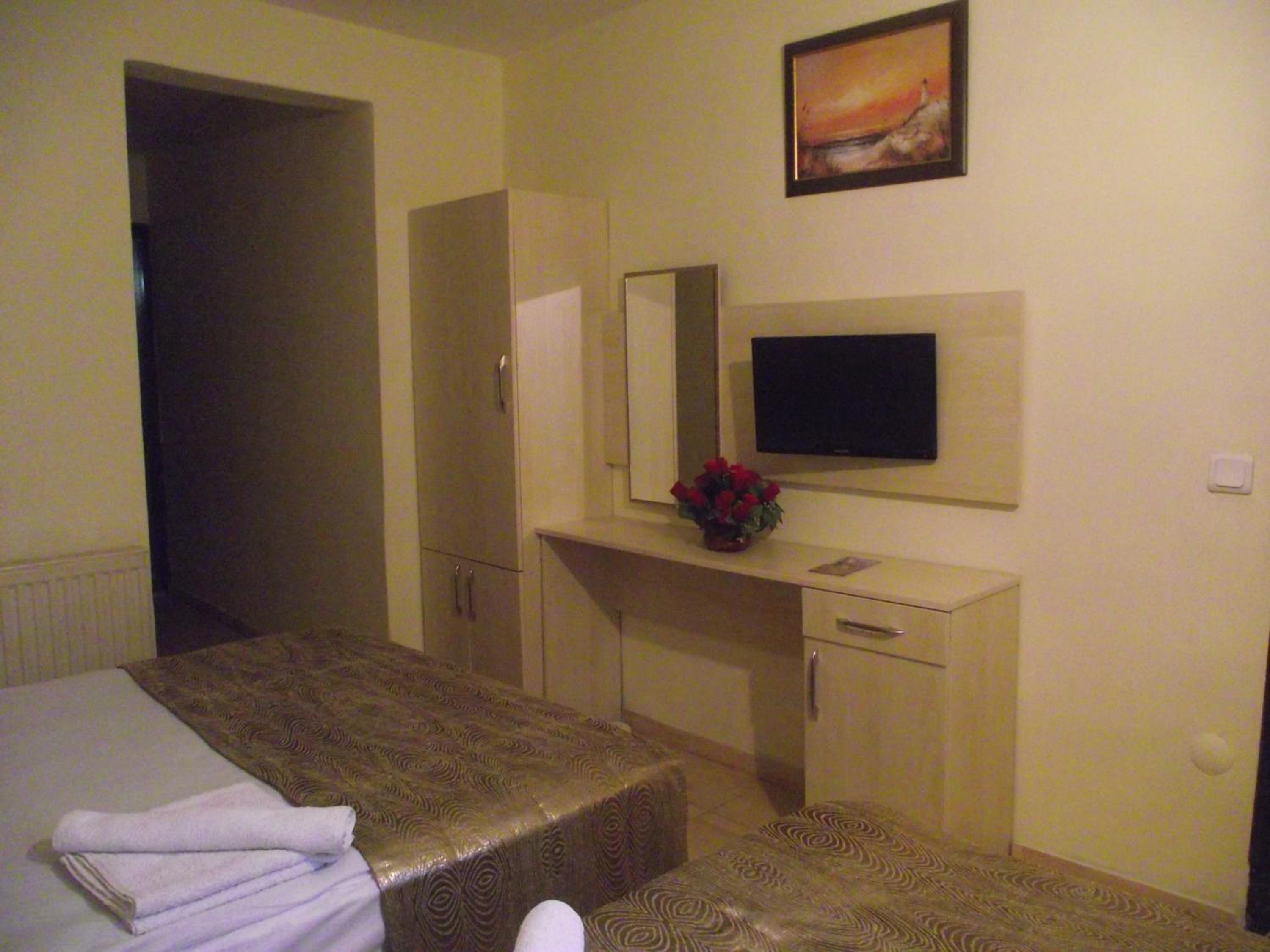 Economy Double or Twin Room - Photo 1