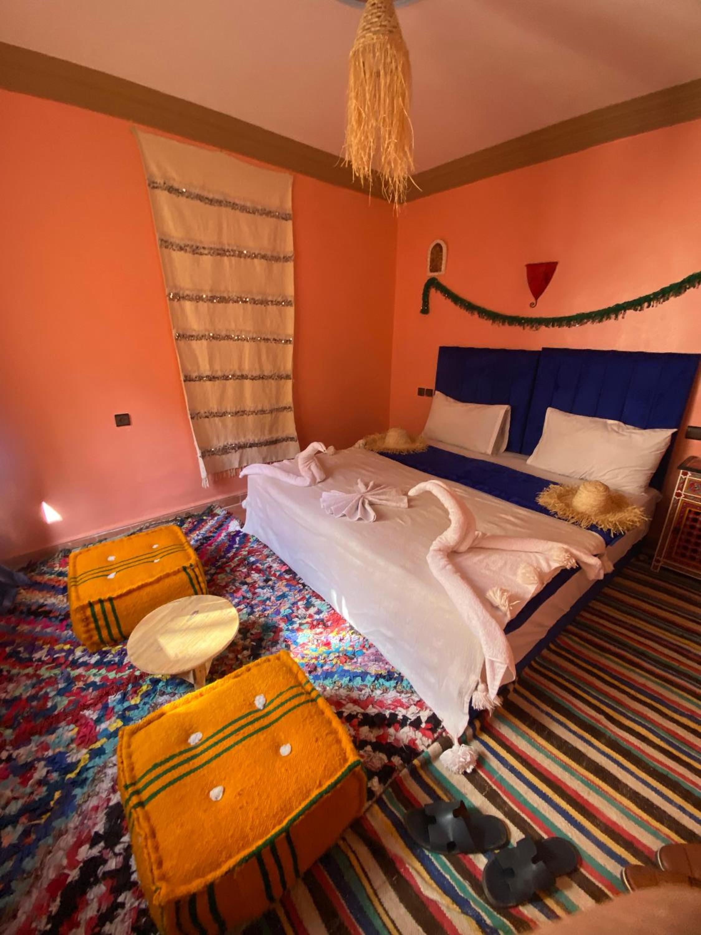 Double Room with Private Bathroom - Photo 3