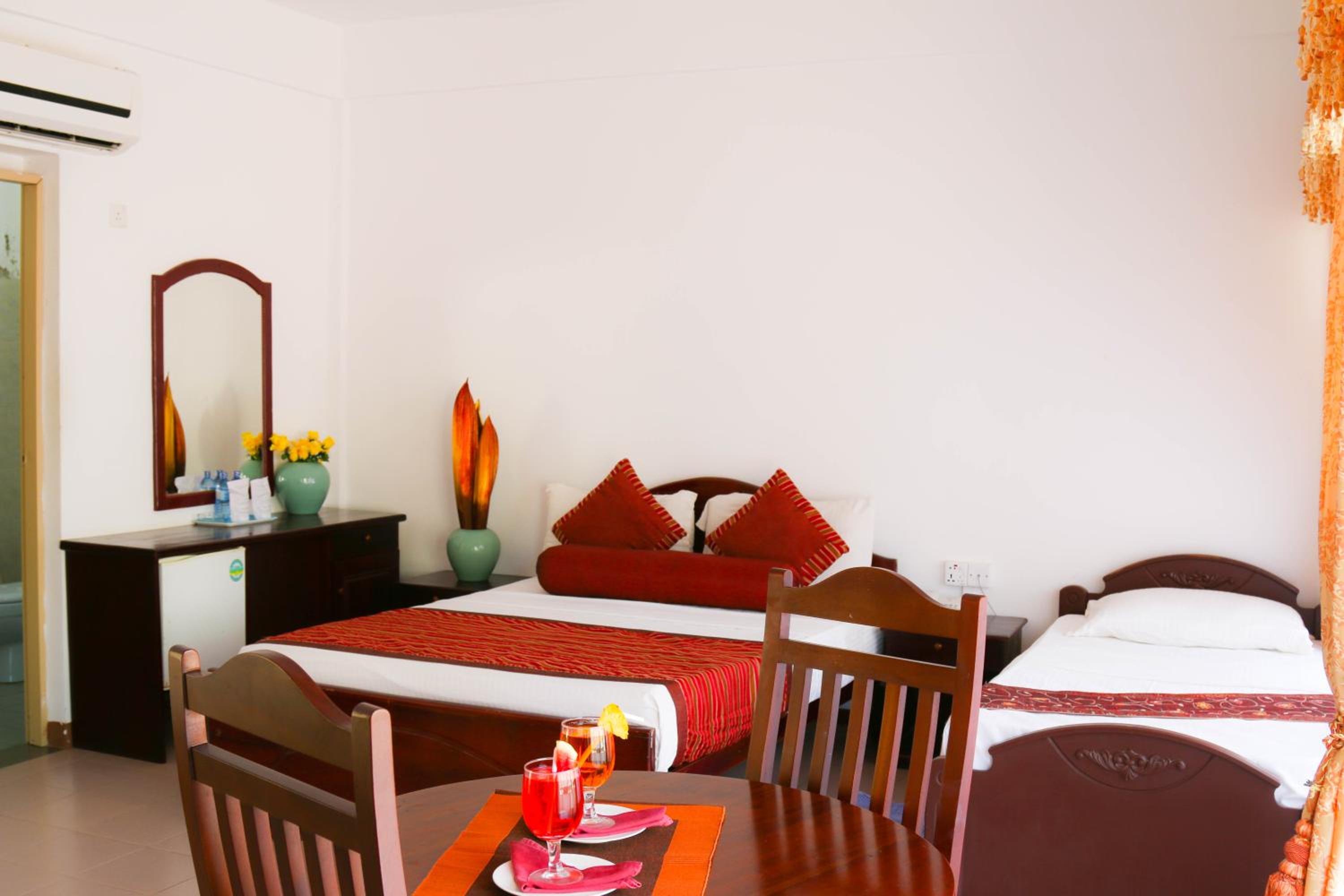 Standard Triple Room with Sea View photo 2